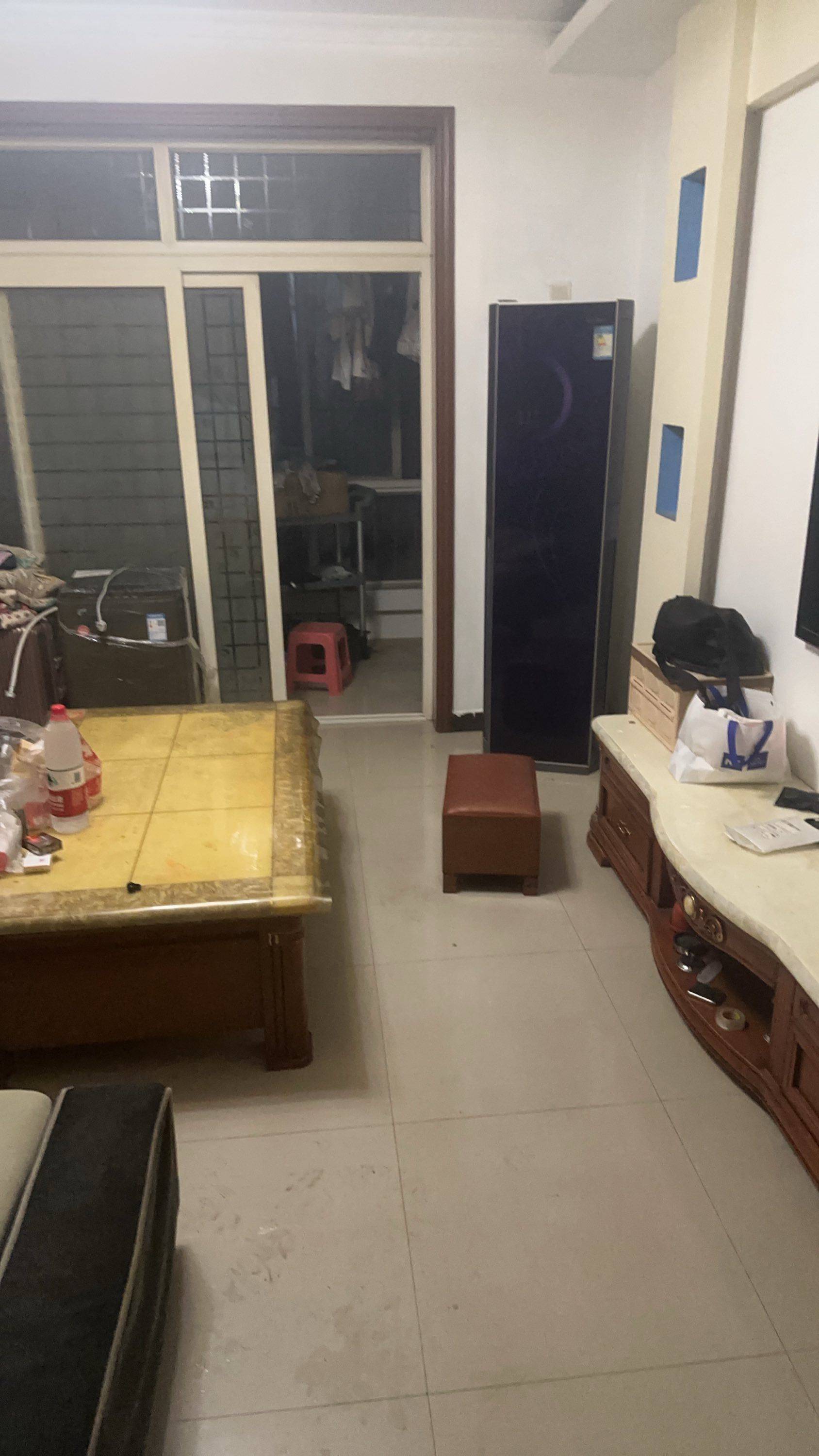 Xi'An-Weiyang-Clean&Comfy,Hustle & Bustle