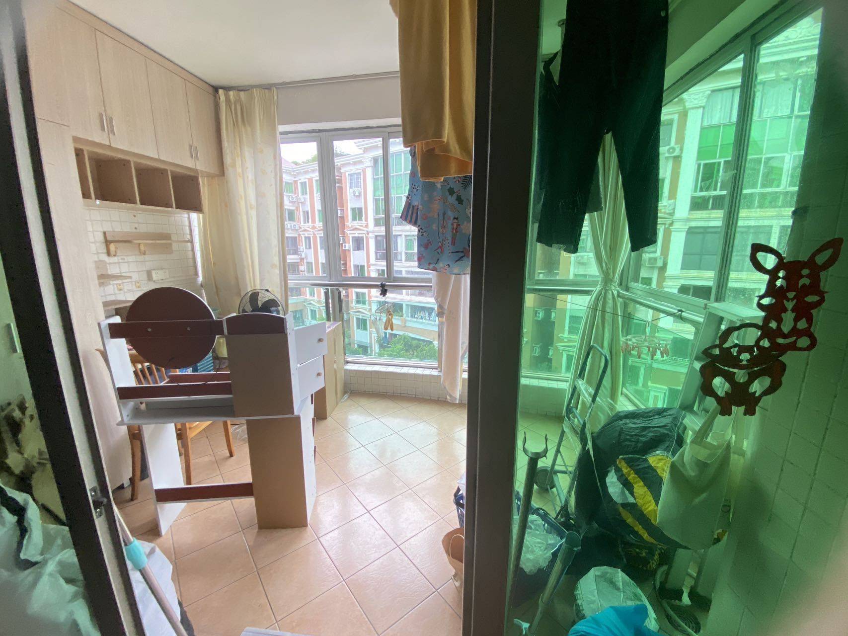 Guangzhou-Panyu-“Friends”