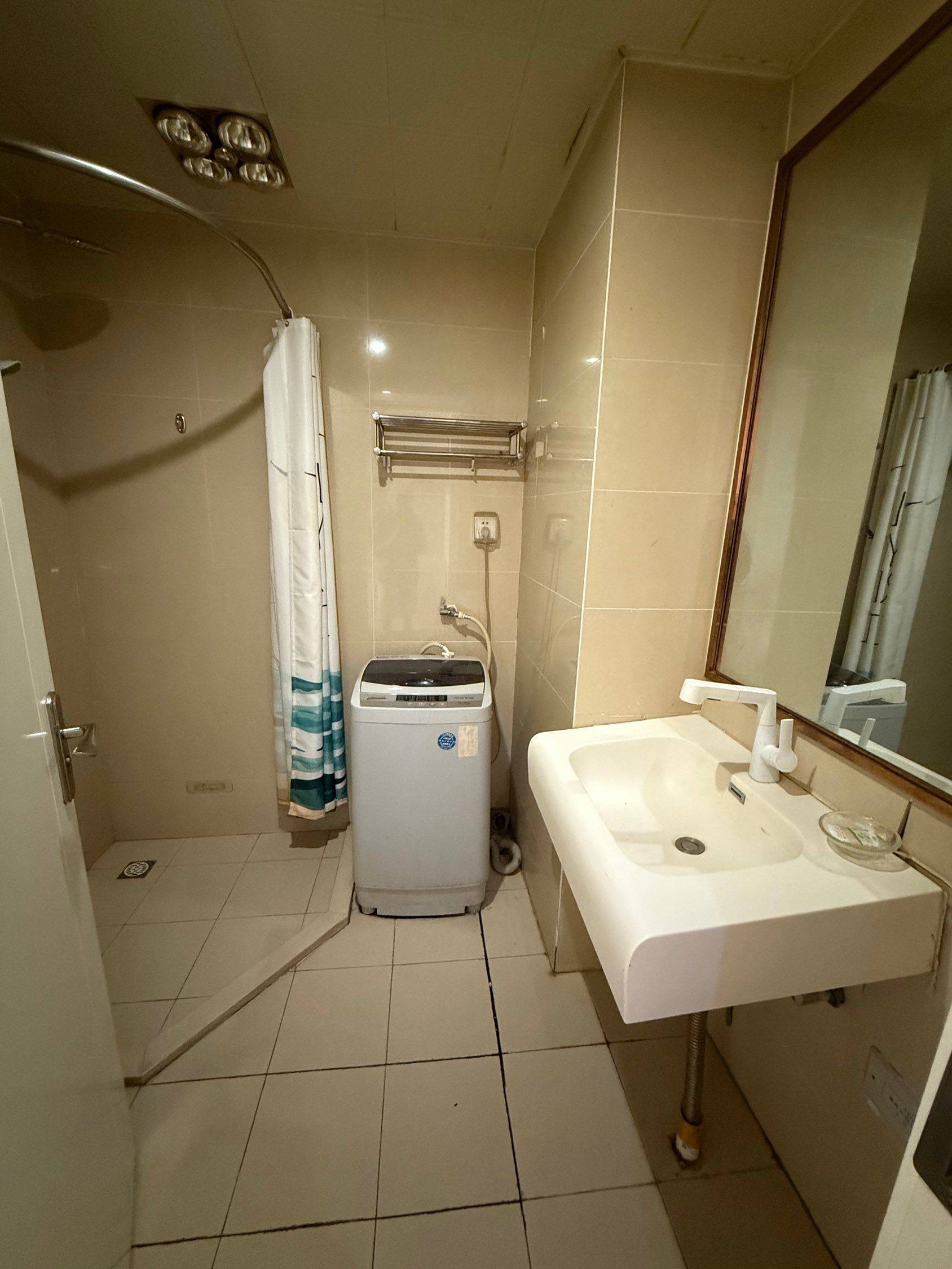 Hefei-Yaohai-Cozy Home,Clean&Comfy,No Gender Limit,Hustle & Bustle,“Friends”,Chilled