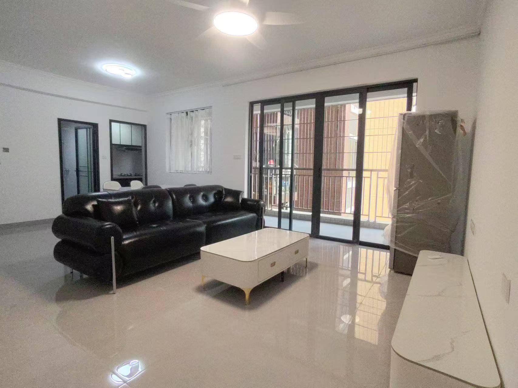 Guangzhou-Tianhe-Cozy Home,Clean&Comfy,No Gender Limit,Hustle & Bustle,Pet Friendly