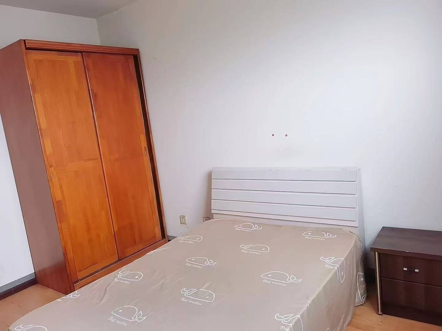 Shanghai-Baoshan-Hustle & Bustle