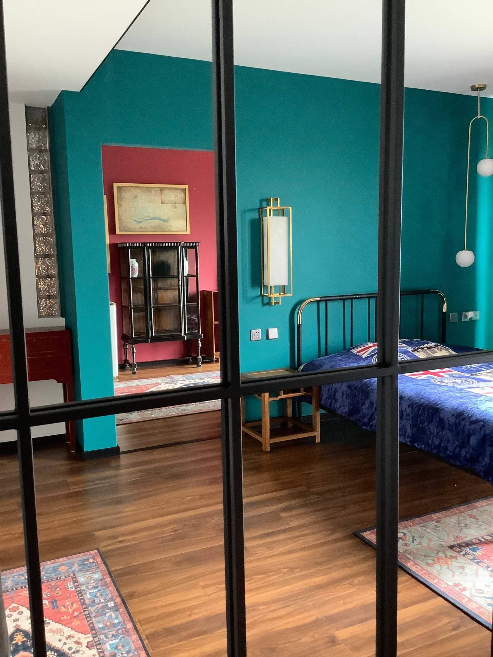 Beijing-Chaoyang-万千繁华,Pet Friendly,LGBTQ Friendly,No Gender Limit,“Friends”