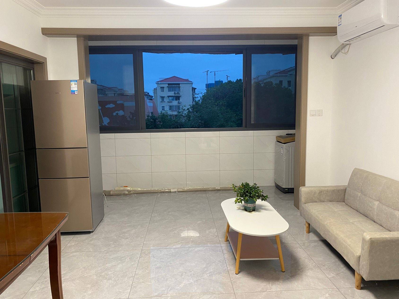 Shanghai-Pudong-Cozy Home,Clean&Comfy,No Gender Limit,Hustle & Bustle,“Friends”,Chilled,LGBTQ Friendly,Pet Friendly