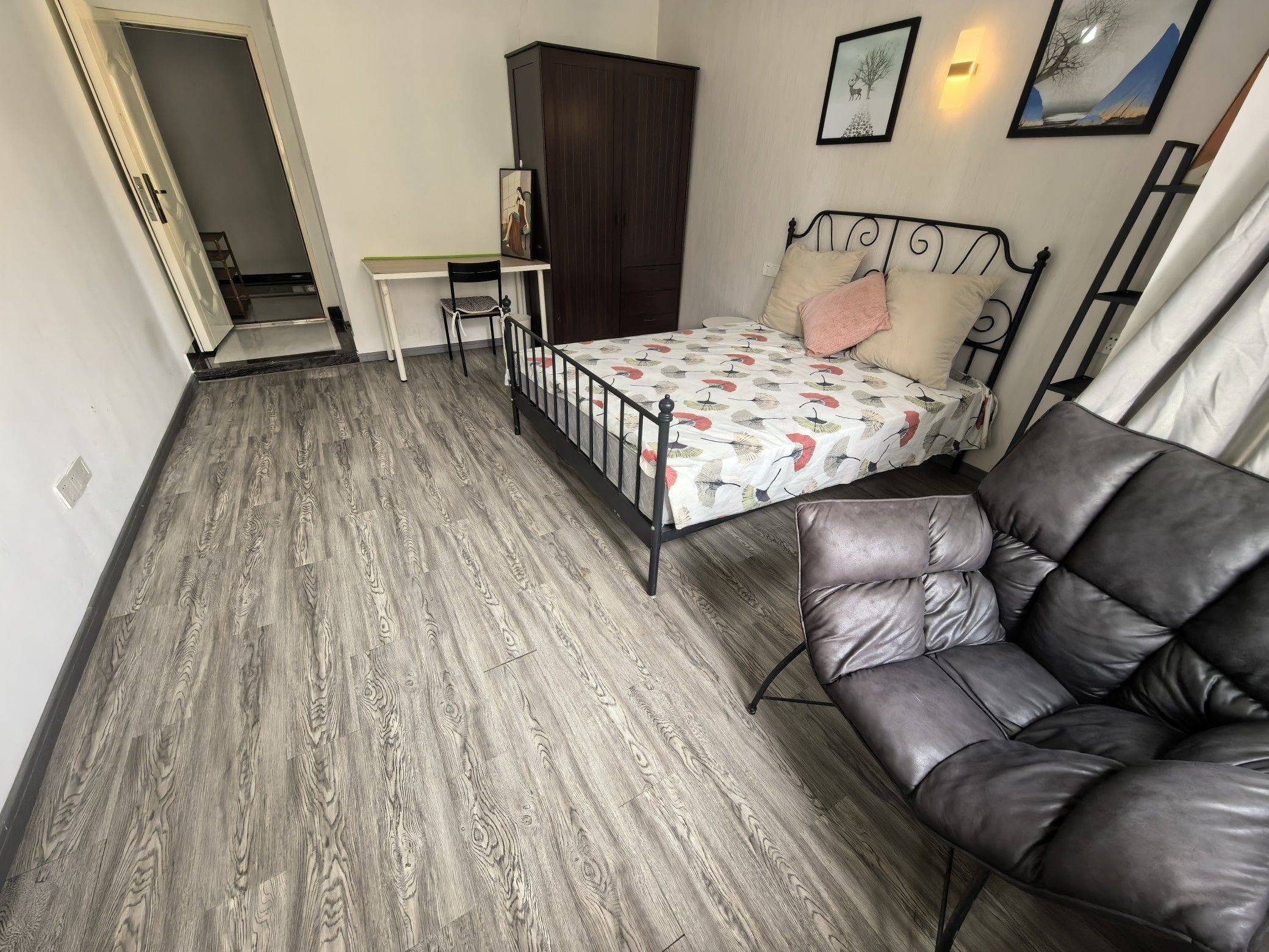 西溪北苑 | 亲橙里 | 福鼎家园 | 海创园 | Pet Friendly | LGBTQ Friendly | Cozy Home | Clean&Comfy | No Gender Limit | Hustle & Bustle | “Friends” | Chilled