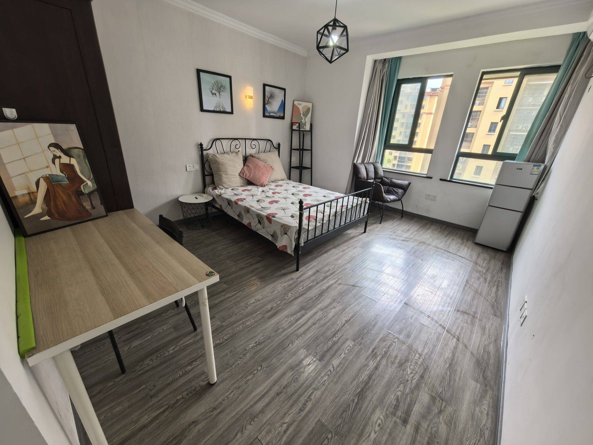 西溪北苑 | 亲橙里 | 福鼎家园 | 海创园 | Pet Friendly | LGBTQ Friendly | Cozy Home | Clean&Comfy | No Gender Limit | Hustle & Bustle | “Friends” | Chilled