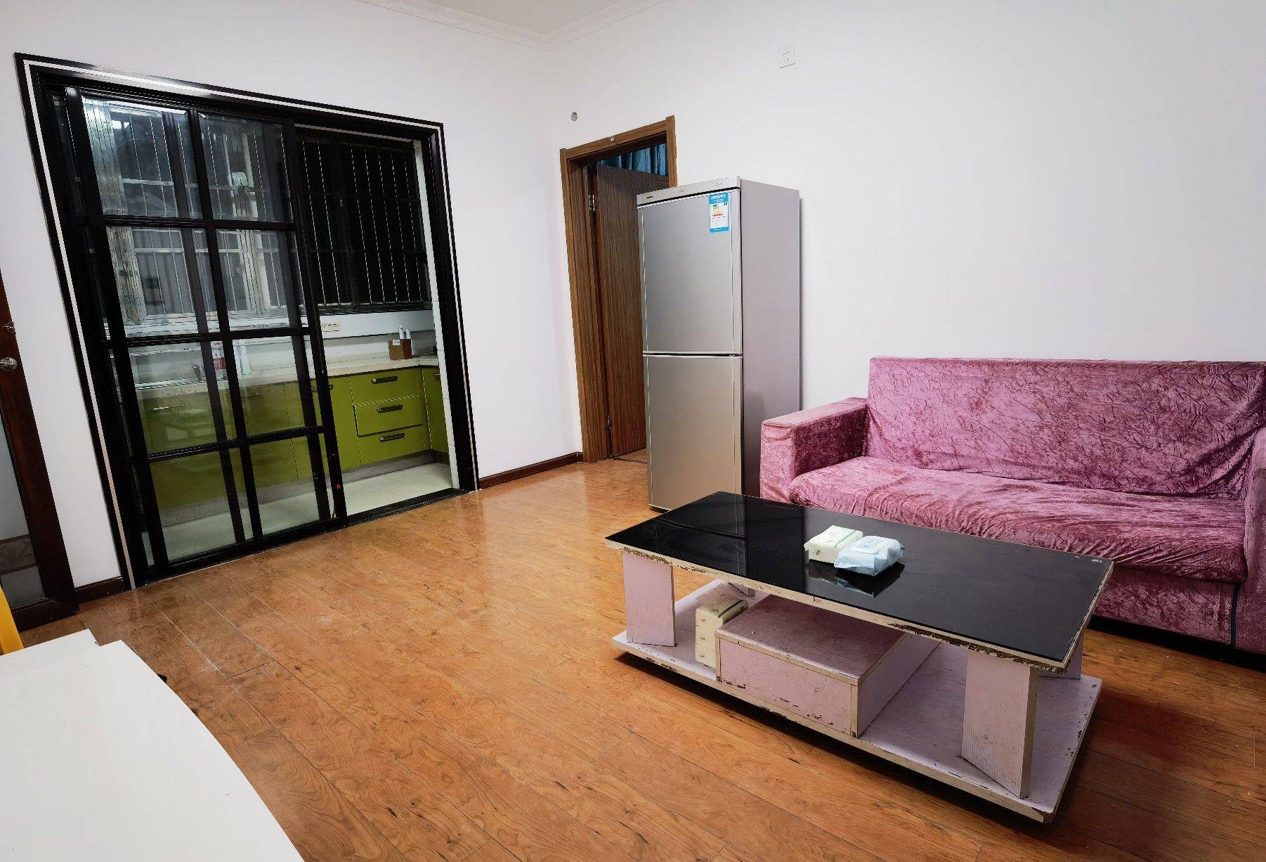 Xi'An-Weiyang-Cozy Home,Clean&Comfy,No Gender Limit,Hustle & Bustle,“Friends”,Chilled,LGBTQ Friendly