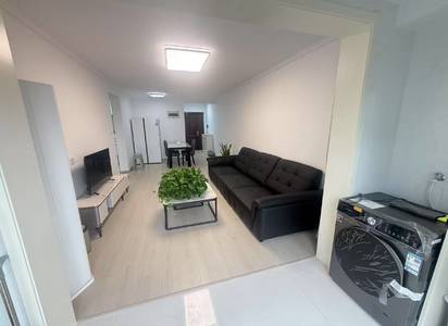 Cozy Home | Clean&Comfy | No Gender Limit | Hustle & Bustle | “Friends” | Chilled | LGBTQ Friendly | Pet Friendly | 100RMB/Night