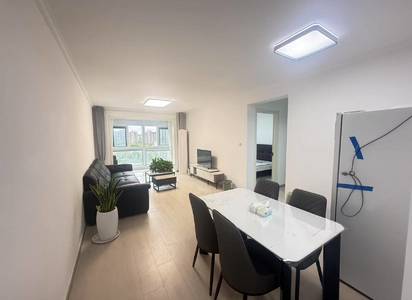 Cozy Home | Clean&Comfy | No Gender Limit | Hustle & Bustle | “Friends” | Chilled | LGBTQ Friendly | Pet Friendly | 100RMB/Night