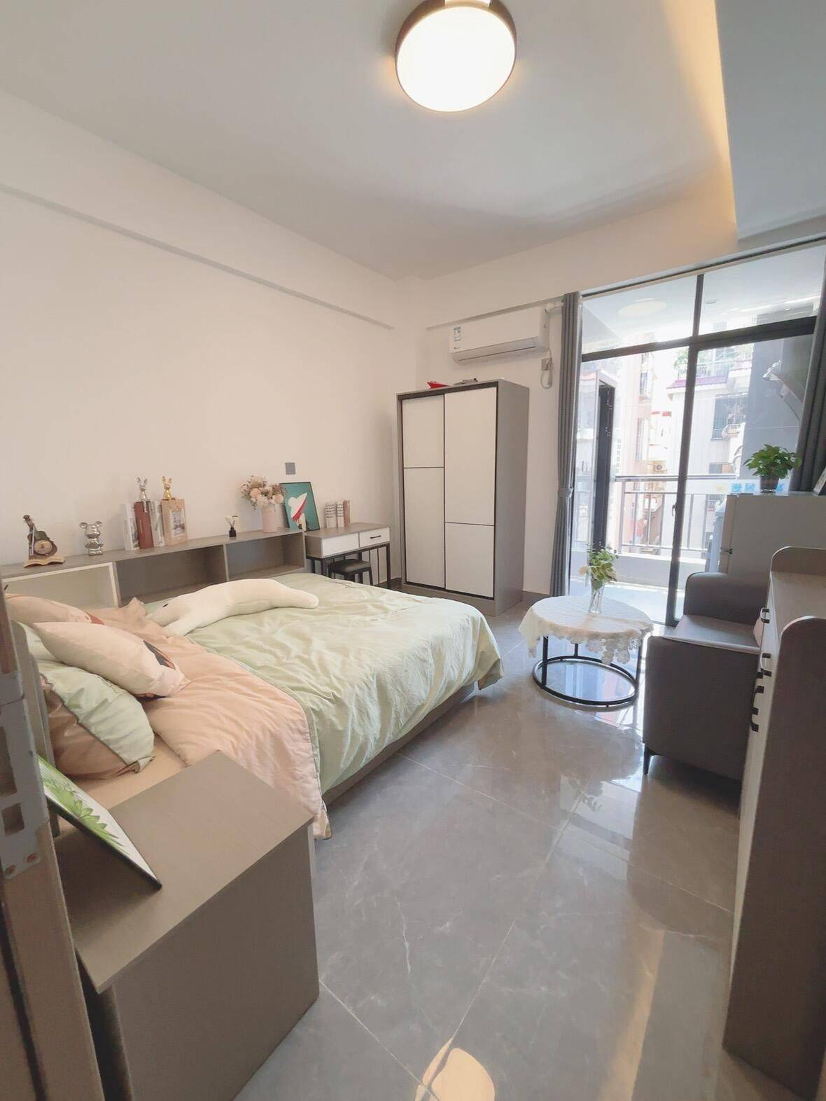 Shenzhen-BaoAn-Clean&Comfy