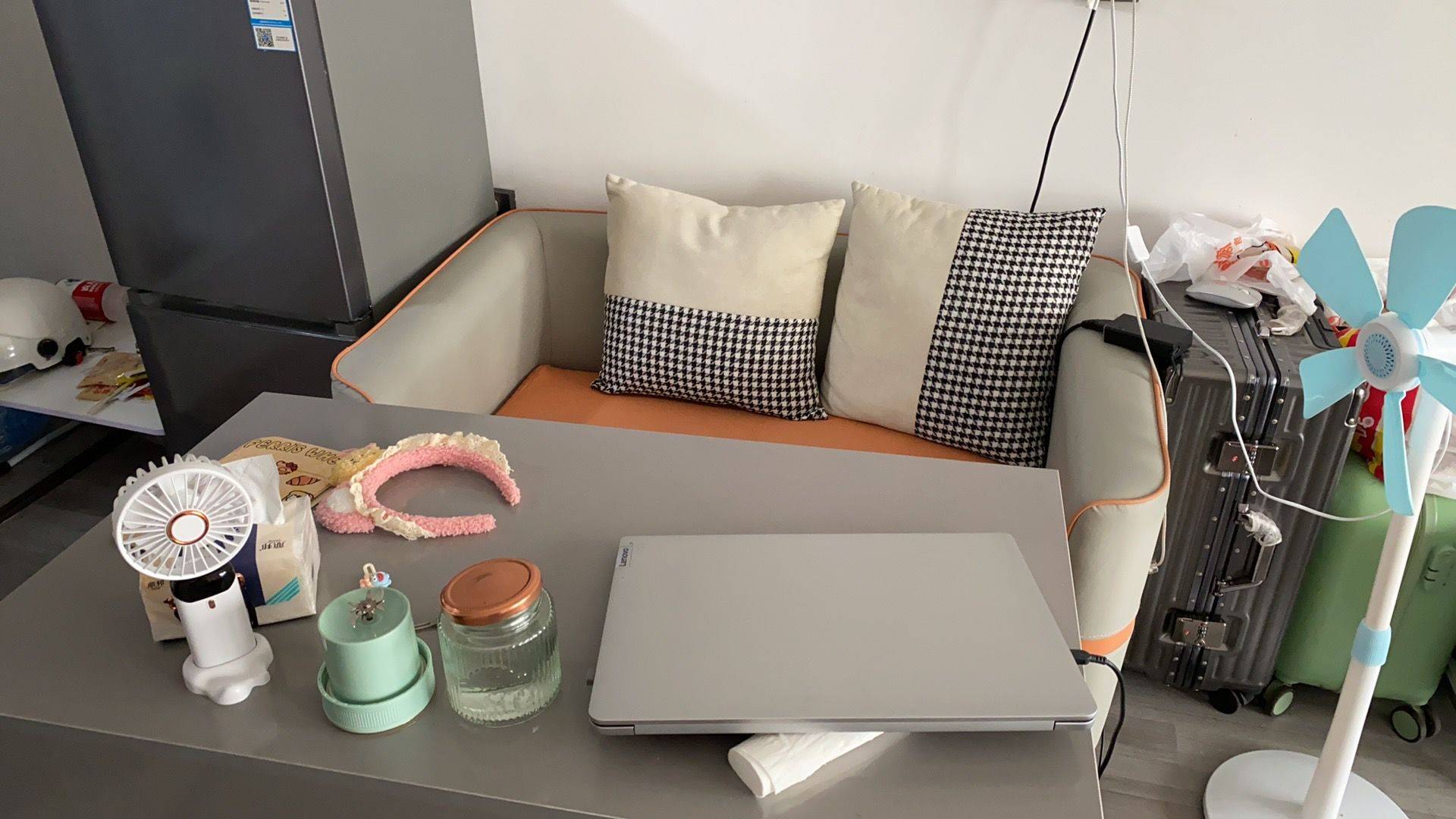Cozy Home | Clean&Comfy | No Gender Limit