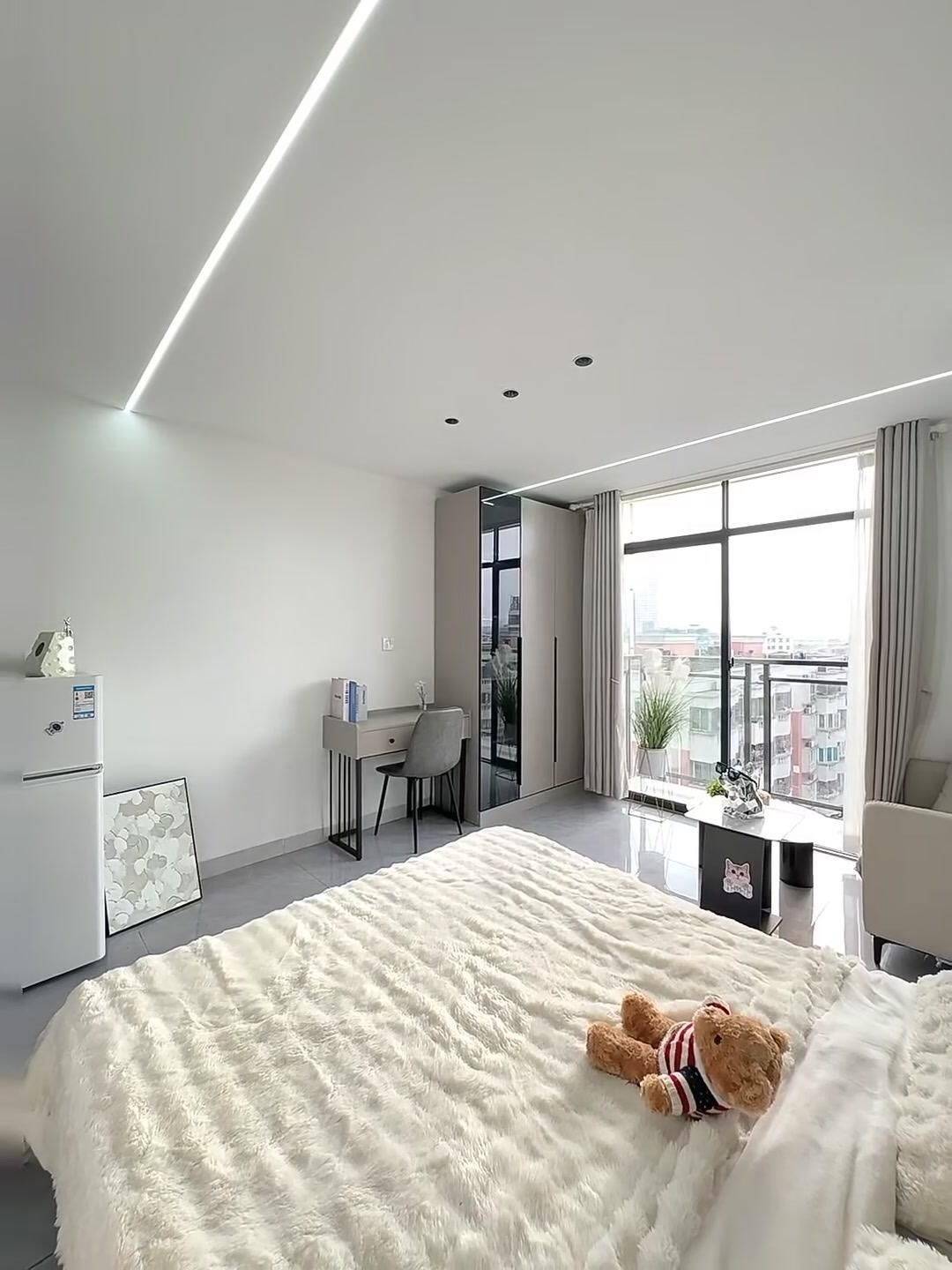 Shenzhen-Longgang-Pet Friendly