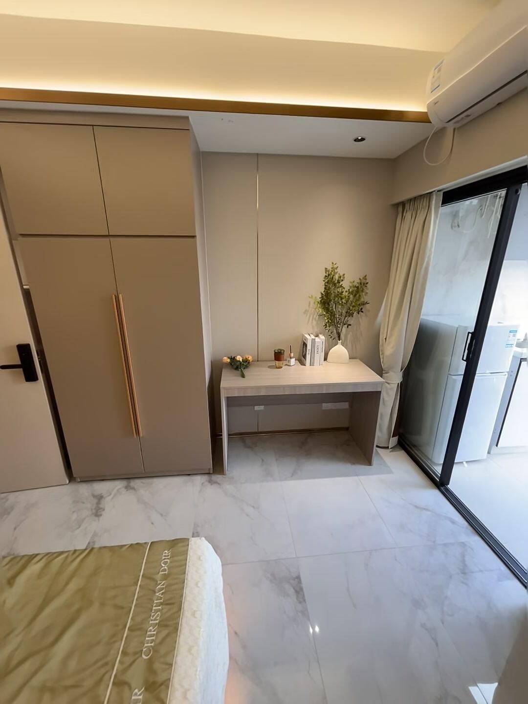 Shenzhen-BaoAn-Pet Friendly