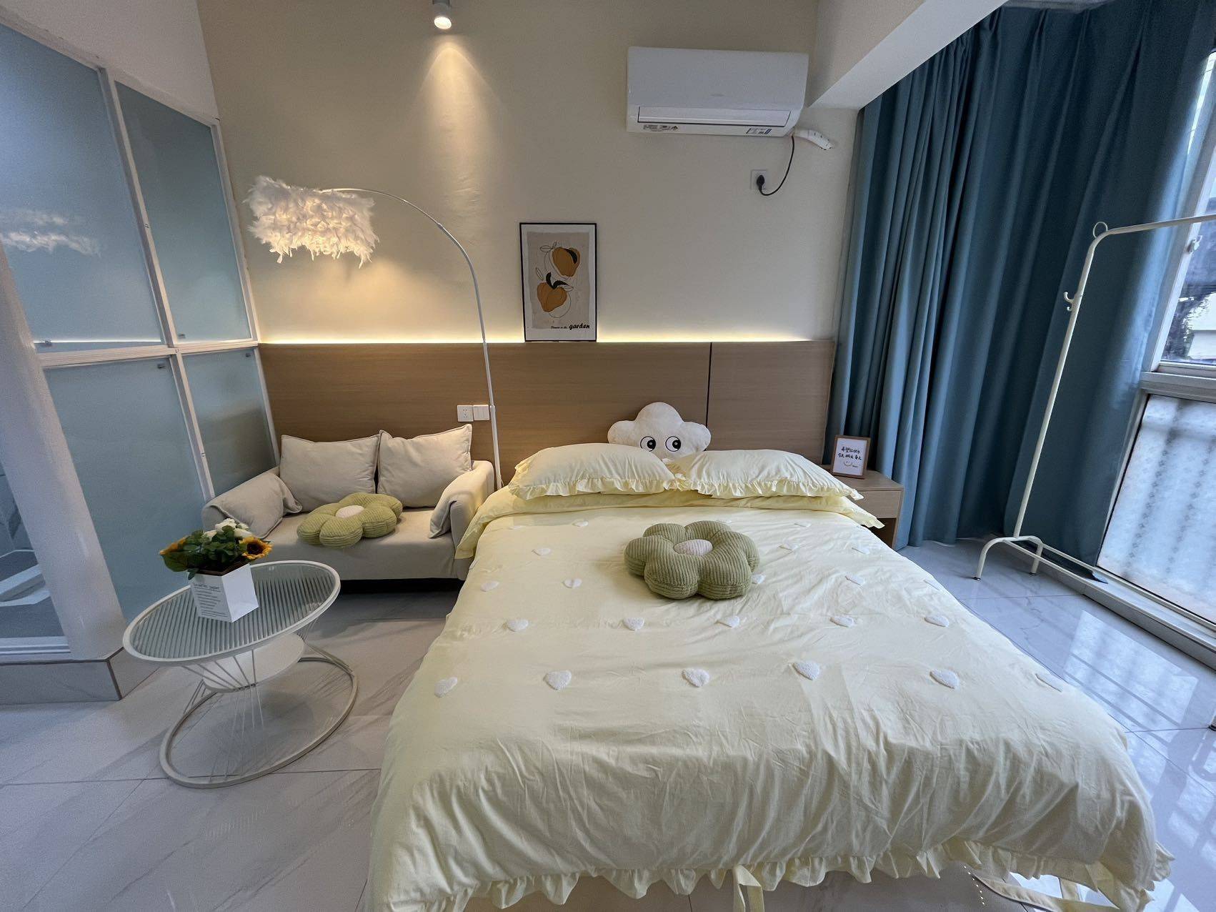 Wuhan-Hongshan-Cozy Home,Clean&Comfy,No Gender Limit,Hustle & Bustle,“Friends”,Chilled,LGBTQ Friendly