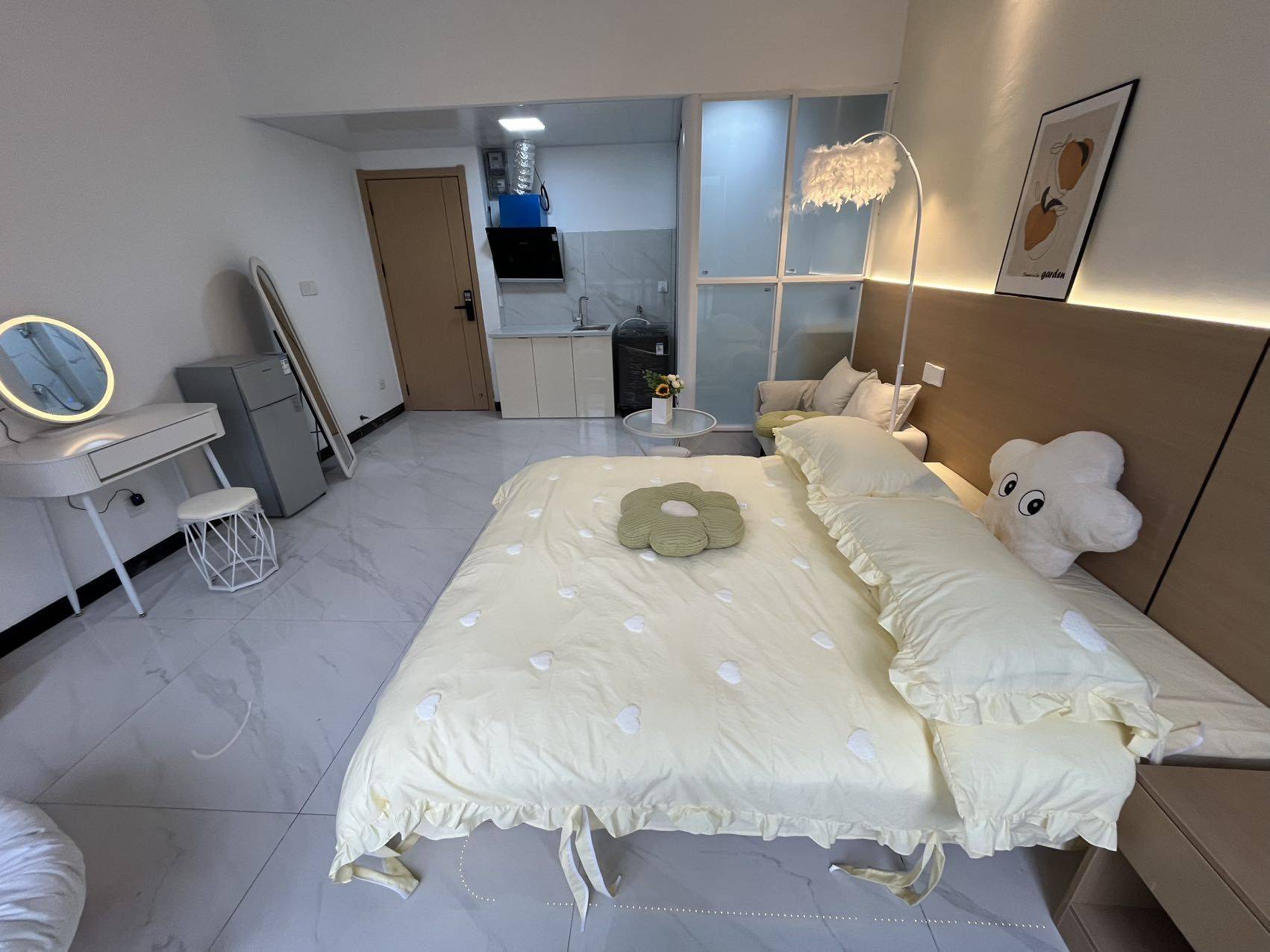 Wuhan-Hongshan-Cozy Home,Clean&Comfy,No Gender Limit,Hustle & Bustle,“Friends”,Chilled,LGBTQ Friendly