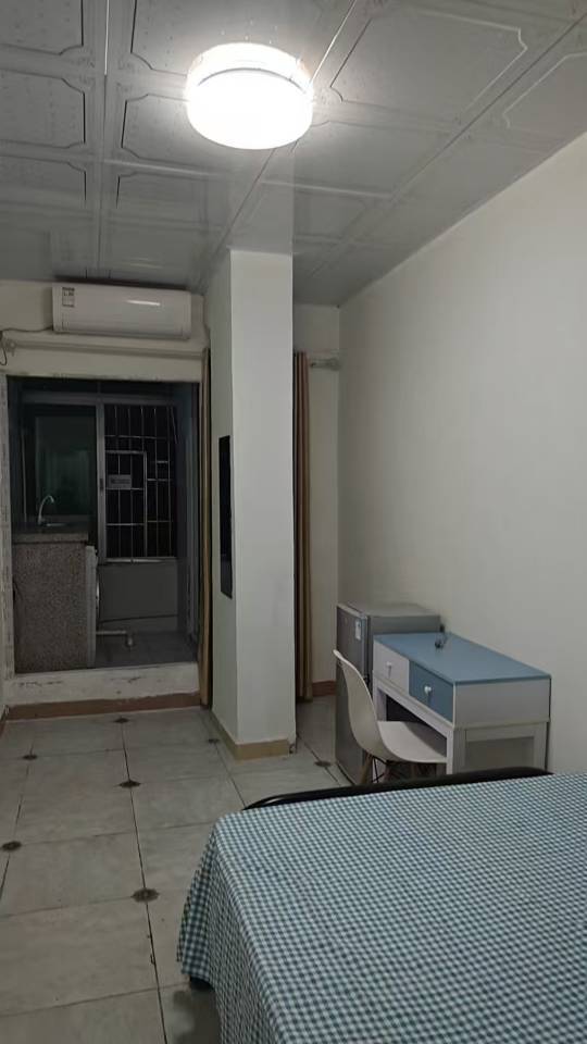 Shenzhen-Longgang-Cozy Home,Clean&Comfy,No Gender Limit,Hustle & Bustle,“Friends”,Chilled,LGBTQ Friendly,Pet Friendly