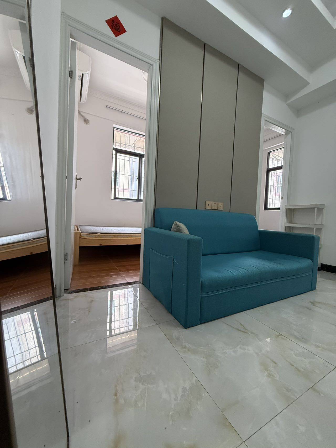 Shenzhen-Longhua-Clean&Comfy,Pet Friendly