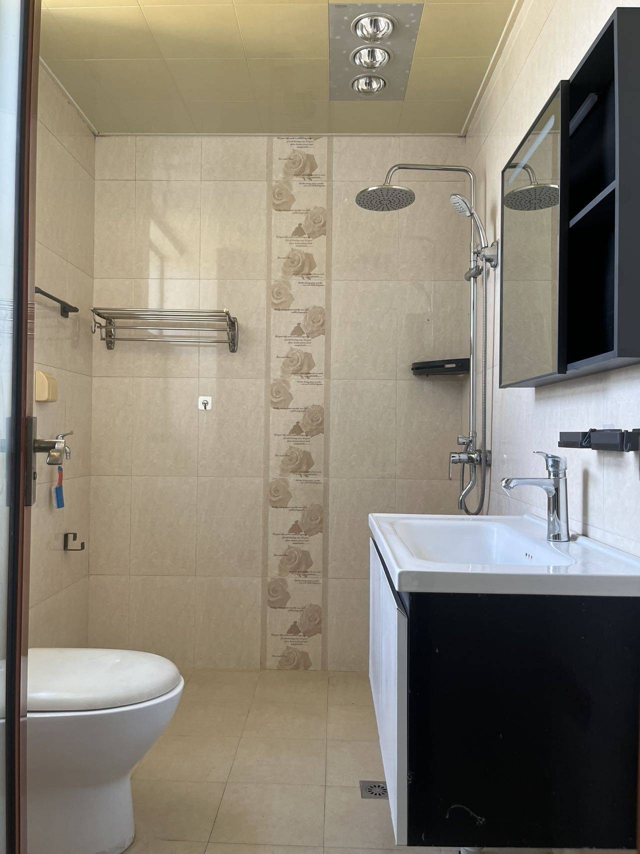 Wuhan-Qiaokou-采光好,南北通透,Cozy Home,Clean&Comfy,Hustle & Bustle