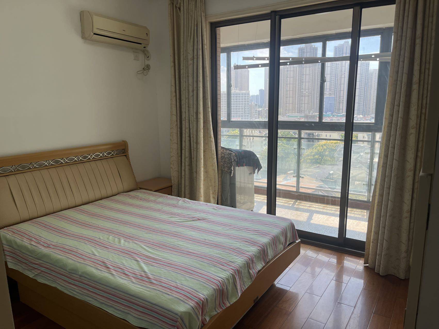 Wuhan-Qiaokou-采光好,南北通透,Cozy Home,Clean&Comfy,Hustle & Bustle