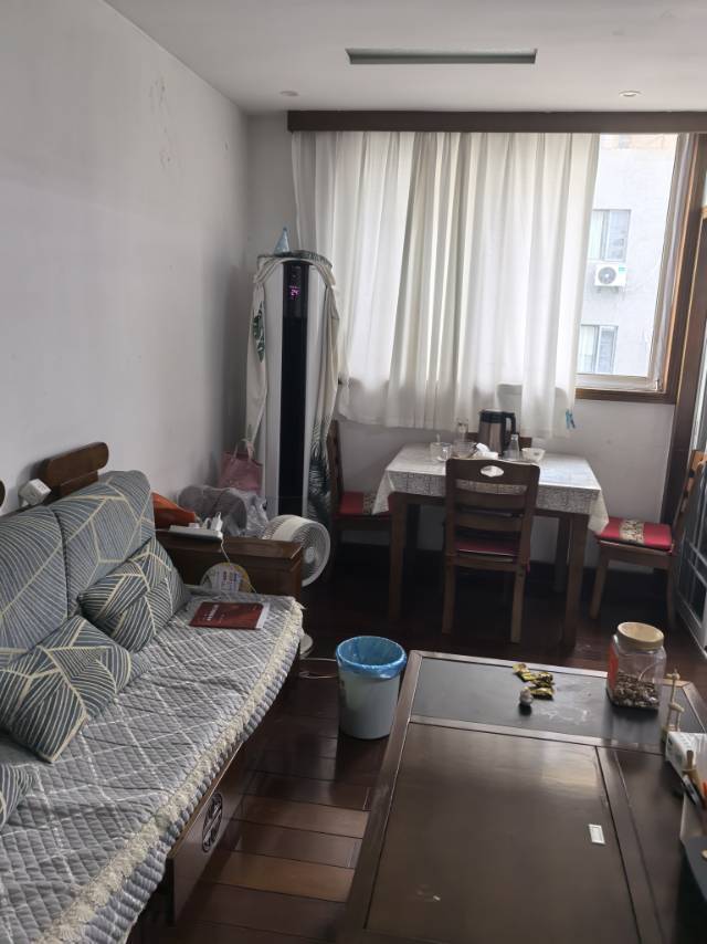Nanjing-Gulou-Cozy Home,Clean&Comfy,No Gender Limit,Hustle & Bustle,“Friends”,LGBTQ Friendly