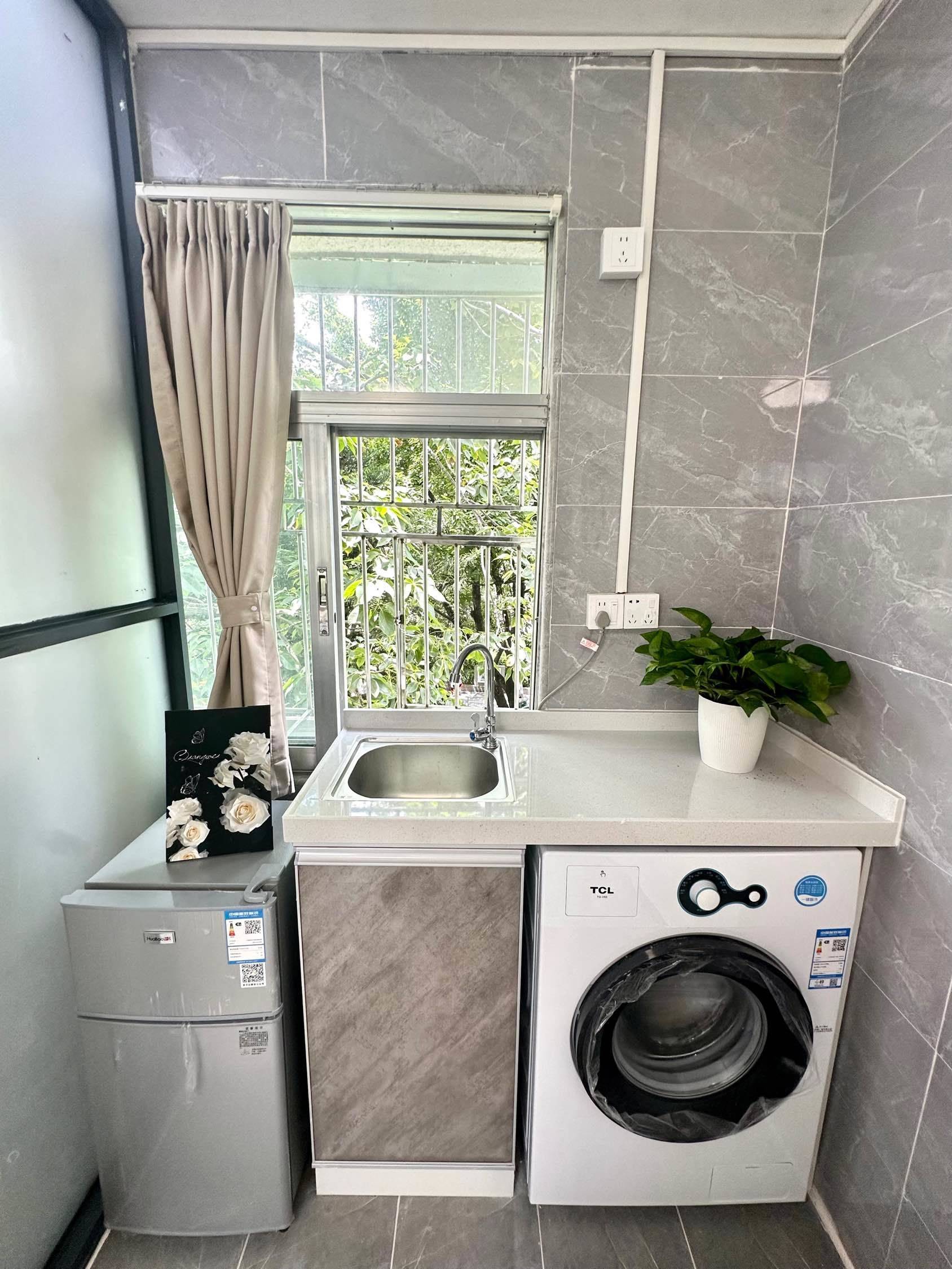 Shenzhen-Nanshan-Cozy Home,Clean&Comfy,No Gender Limit,Hustle & Bustle,Pet Friendly