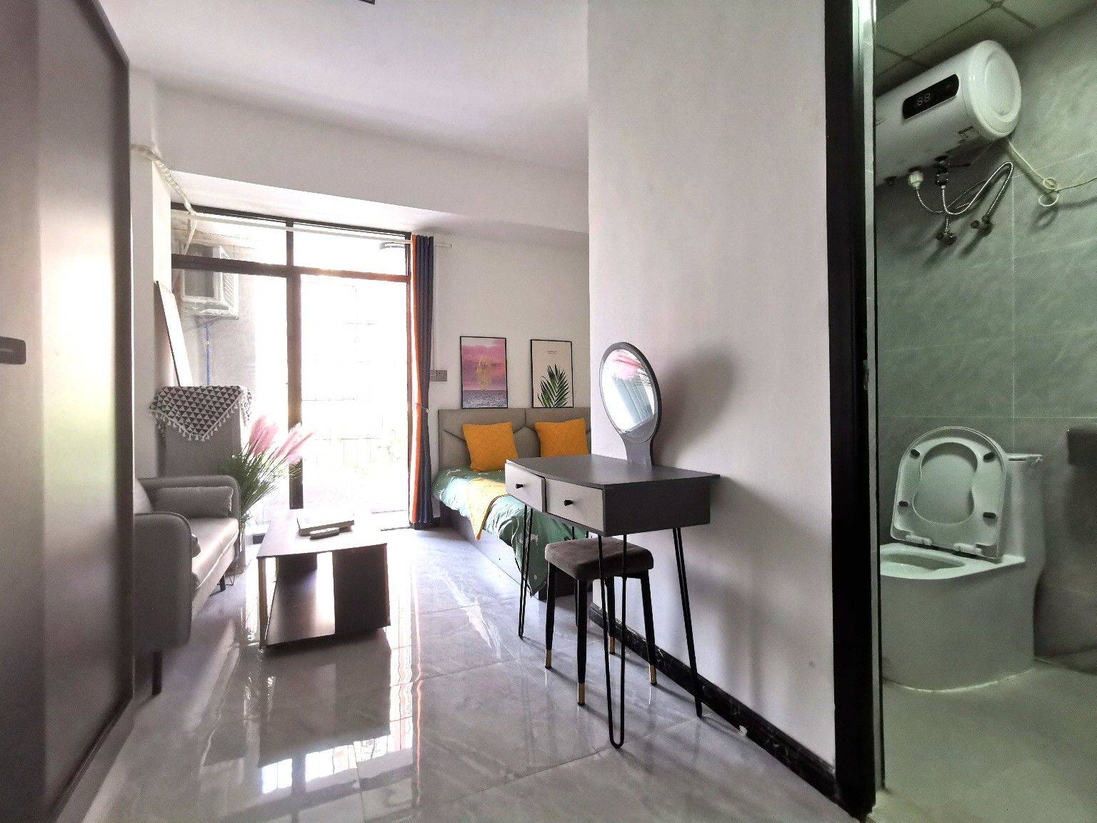 Guangzhou-Baiyun-Pet Friendly