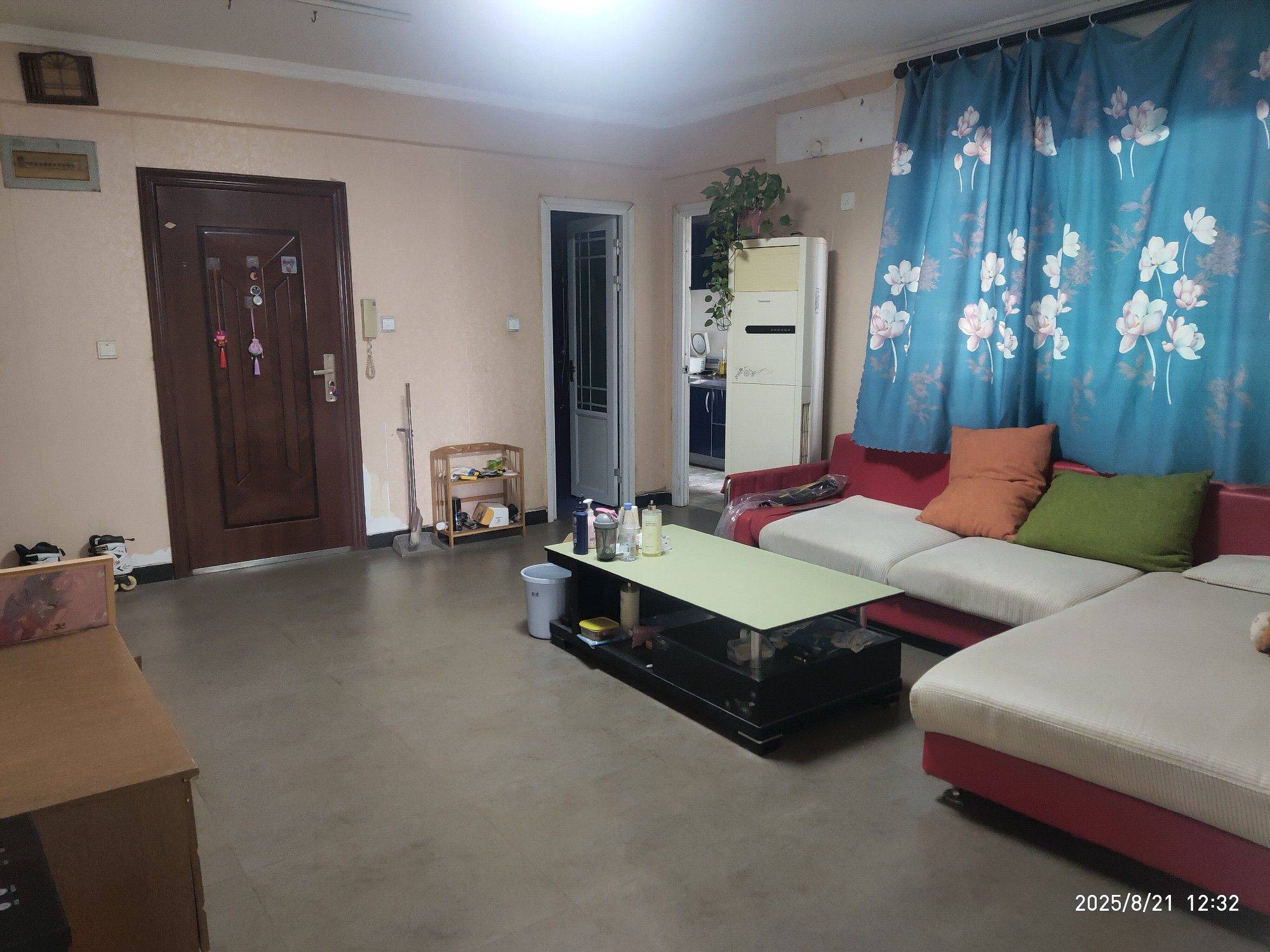 西安-新城-女生合租,温馨小窝,干净治愈