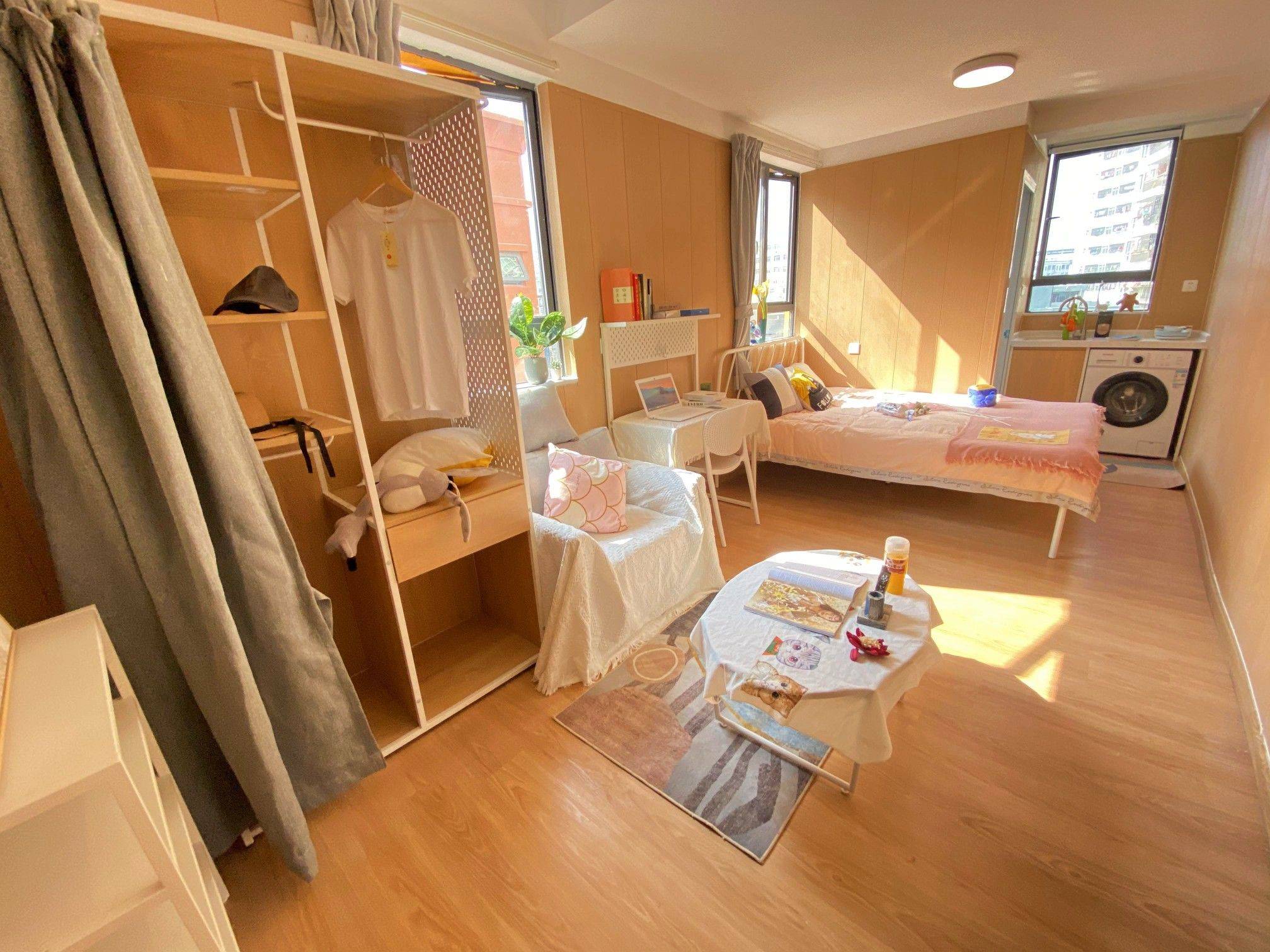 Shenzhen-Longhua-Cozy Home,Clean&Comfy,No Gender Limit,Hustle & Bustle,“Friends”,Chilled,LGBTQ Friendly,Pet Friendly