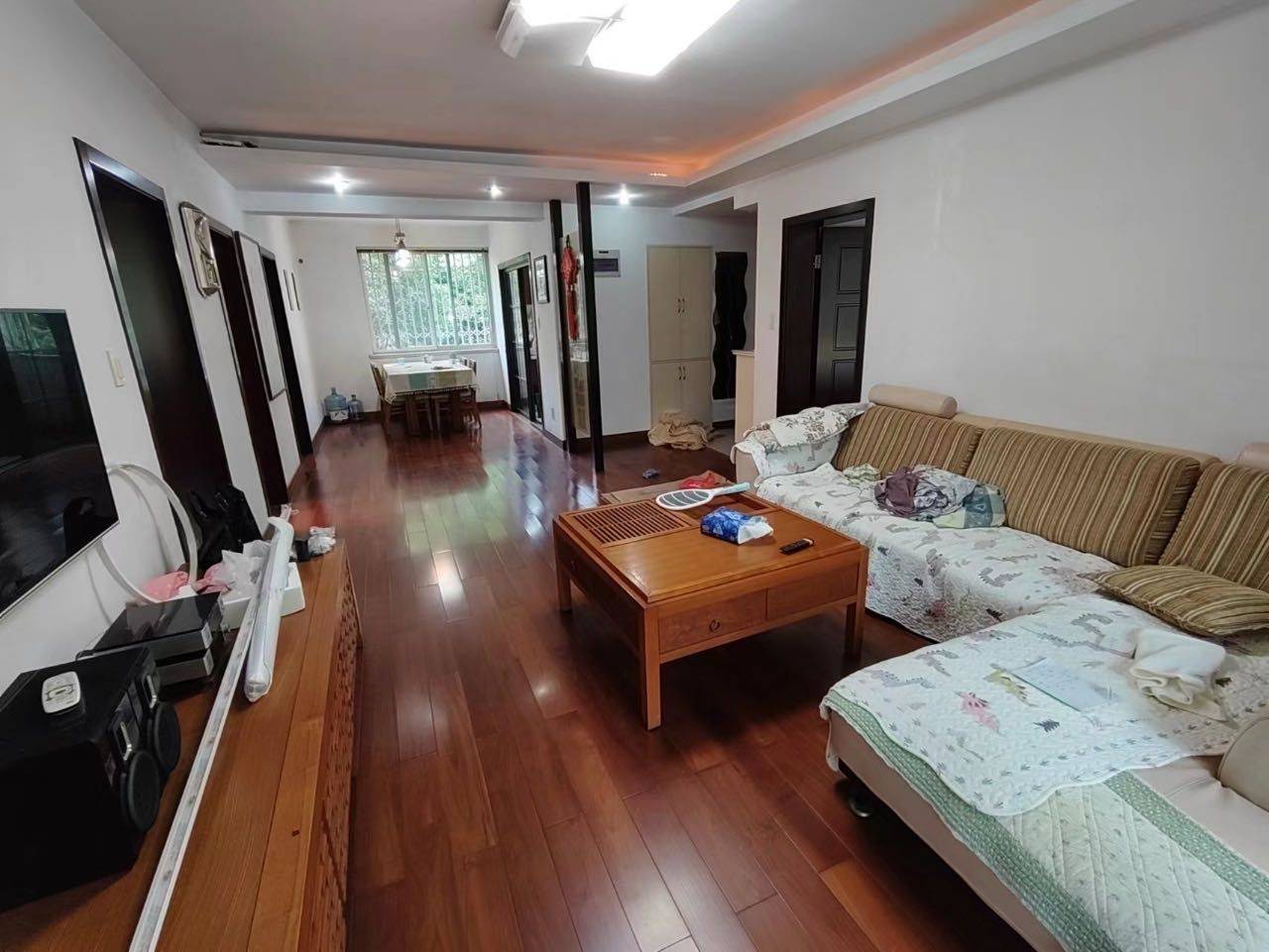 Hangzhou-Binjiang-No Gender Limit,Hustle & Bustle