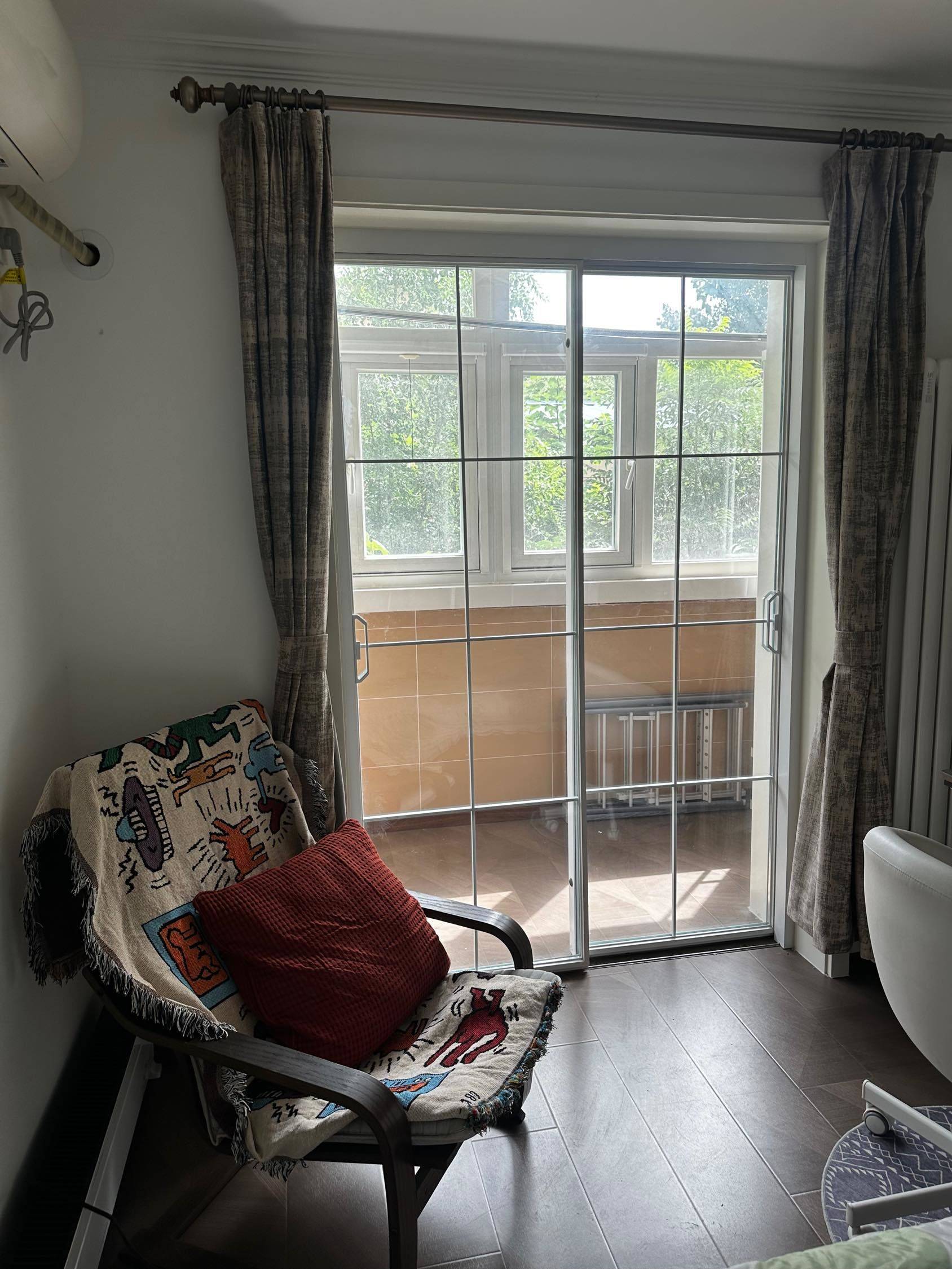 Beijing-Haidian-Cozy Home,Clean&Comfy,No Gender Limit,Hustle & Bustle,“Friends”,Chilled,LGBTQ Friendly,Pet Friendly