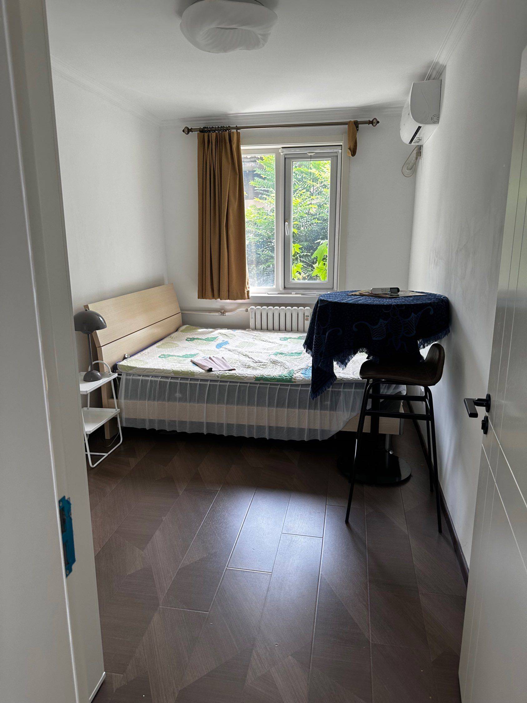 Beijing-Haidian-Cozy Home,Clean&Comfy,No Gender Limit,Hustle & Bustle,“Friends”,Chilled,LGBTQ Friendly,Pet Friendly