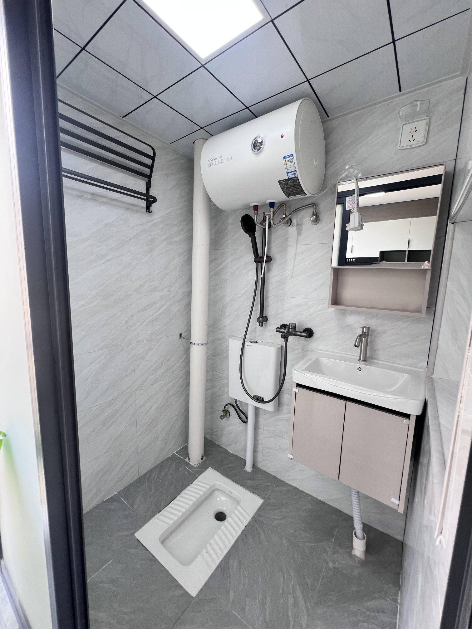 Shenzhen-Longgang-Cozy Home,Clean&Comfy,No Gender Limit,Hustle & Bustle,“Friends”,Chilled,LGBTQ Friendly,Pet Friendly