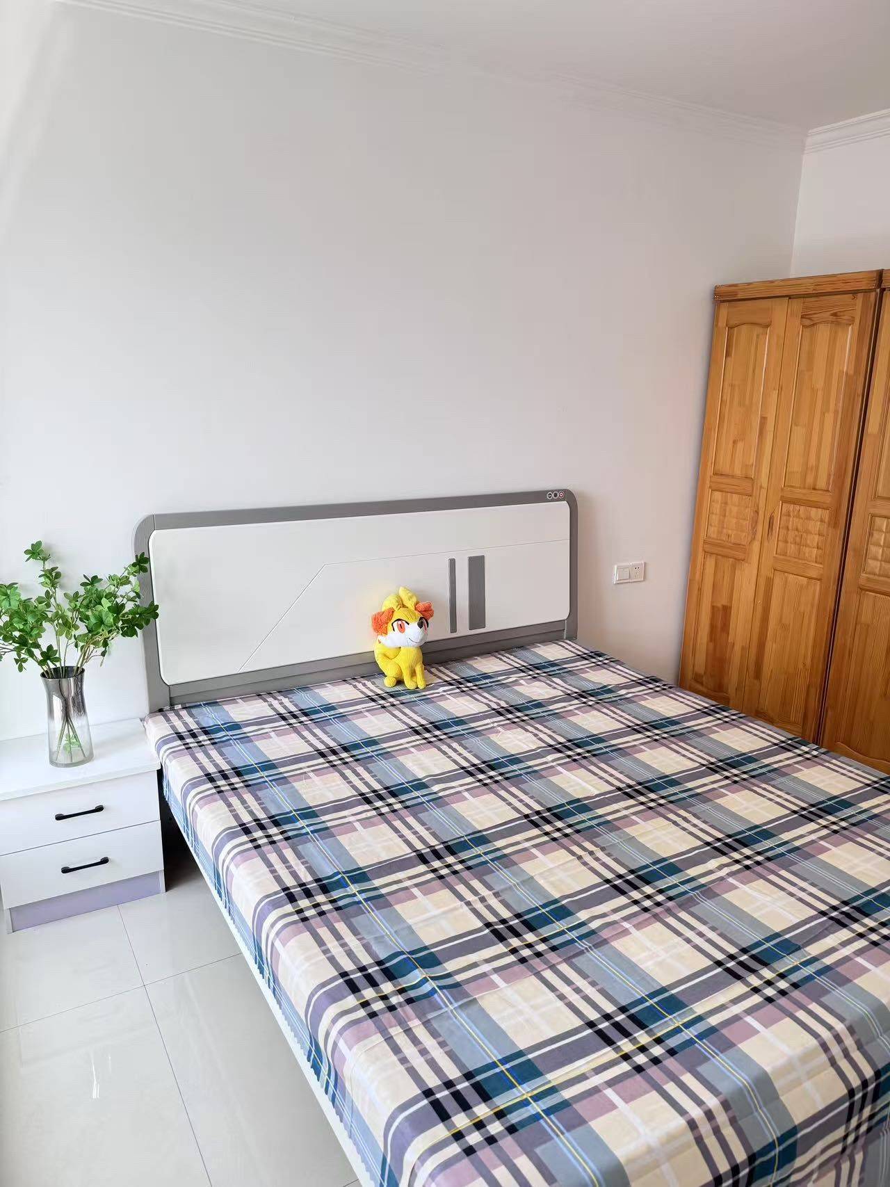 Zhengzhou-Erqi-Cozy Home,Clean&Comfy,No Gender Limit,Hustle & Bustle,“Friends”,Chilled