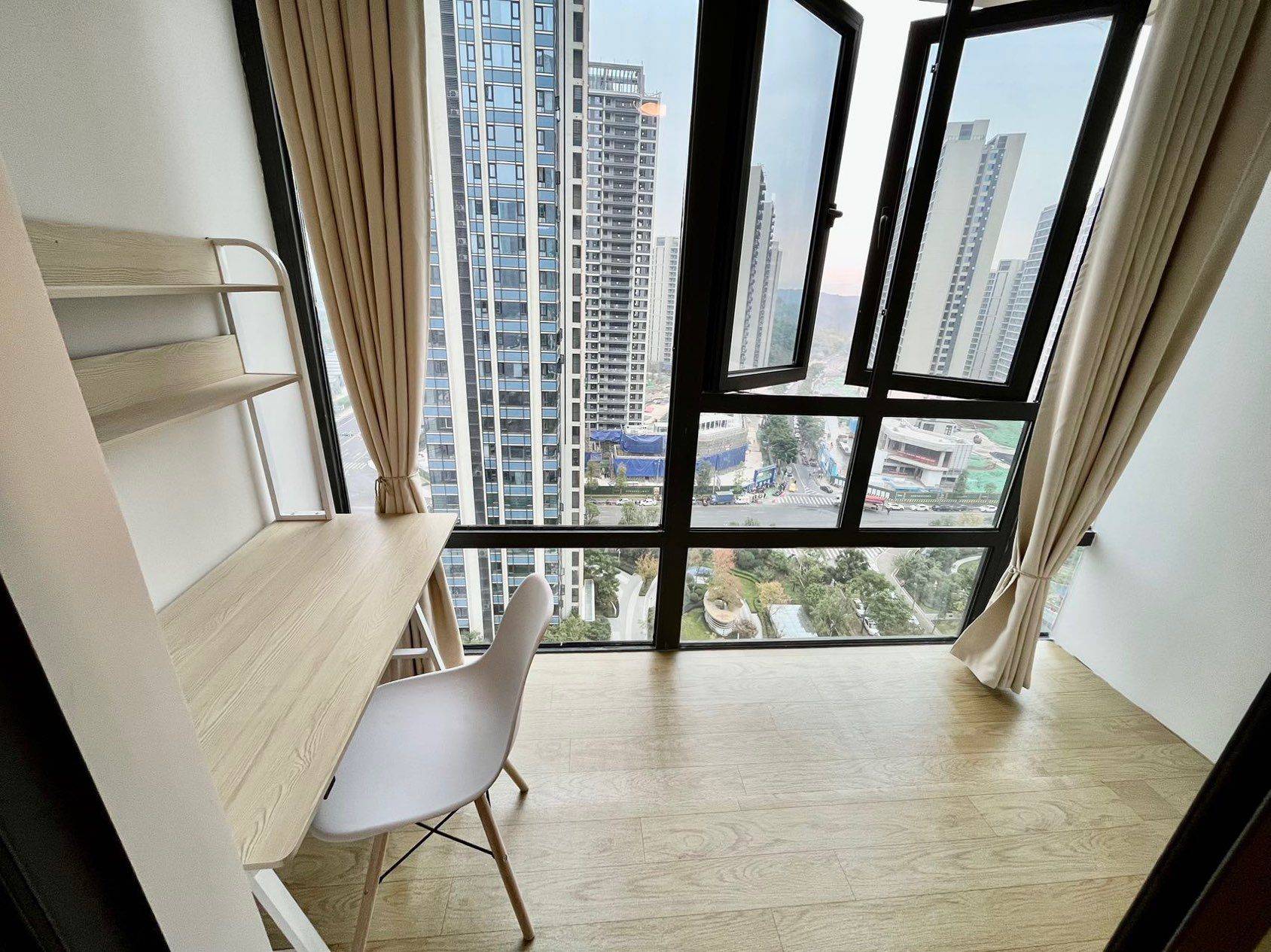 Chengdu-Shuangliu-Cozy Home,Clean&Comfy,No Gender Limit,Hustle & Bustle,Chilled,Pet Friendly