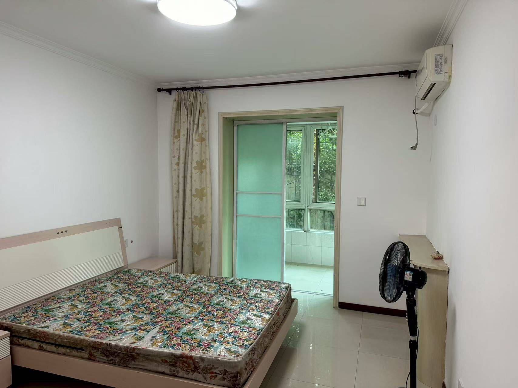 Xi'An-Weiyang-Cozy Home,Clean&Comfy,No Gender Limit,Hustle & Bustle,Chilled