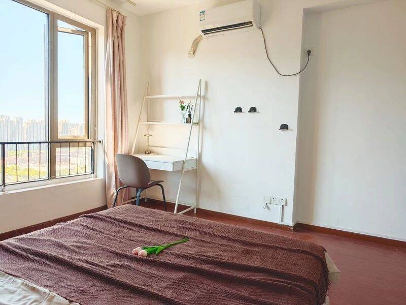Hangzhou-Binjiang-Cozy Home,Clean&Comfy,No Gender Limit,Hustle & Bustle,“Friends”,Chilled,LGBTQ Friendly