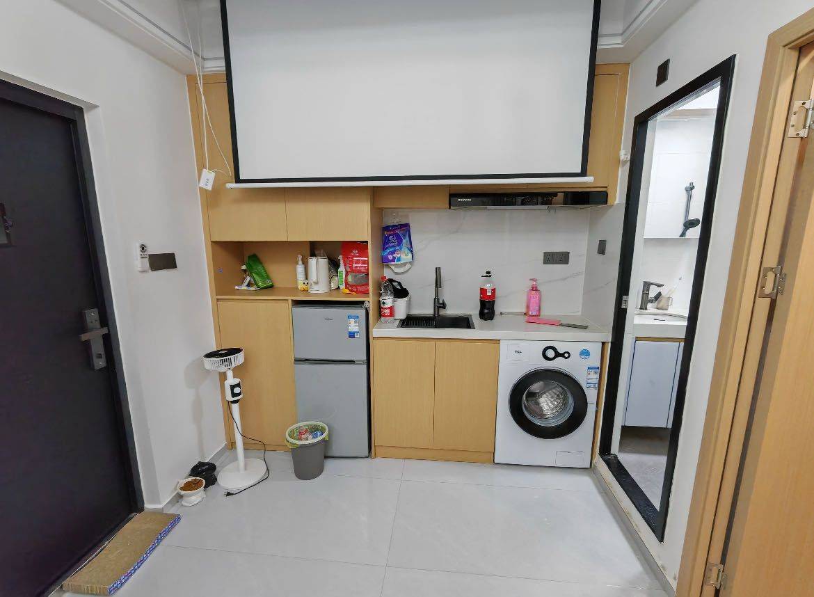 Shenzhen-Futian-Cozy Home,Clean&Comfy,Hustle & Bustle,“Friends”,Chilled,LGBTQ Friendly,Pet Friendly