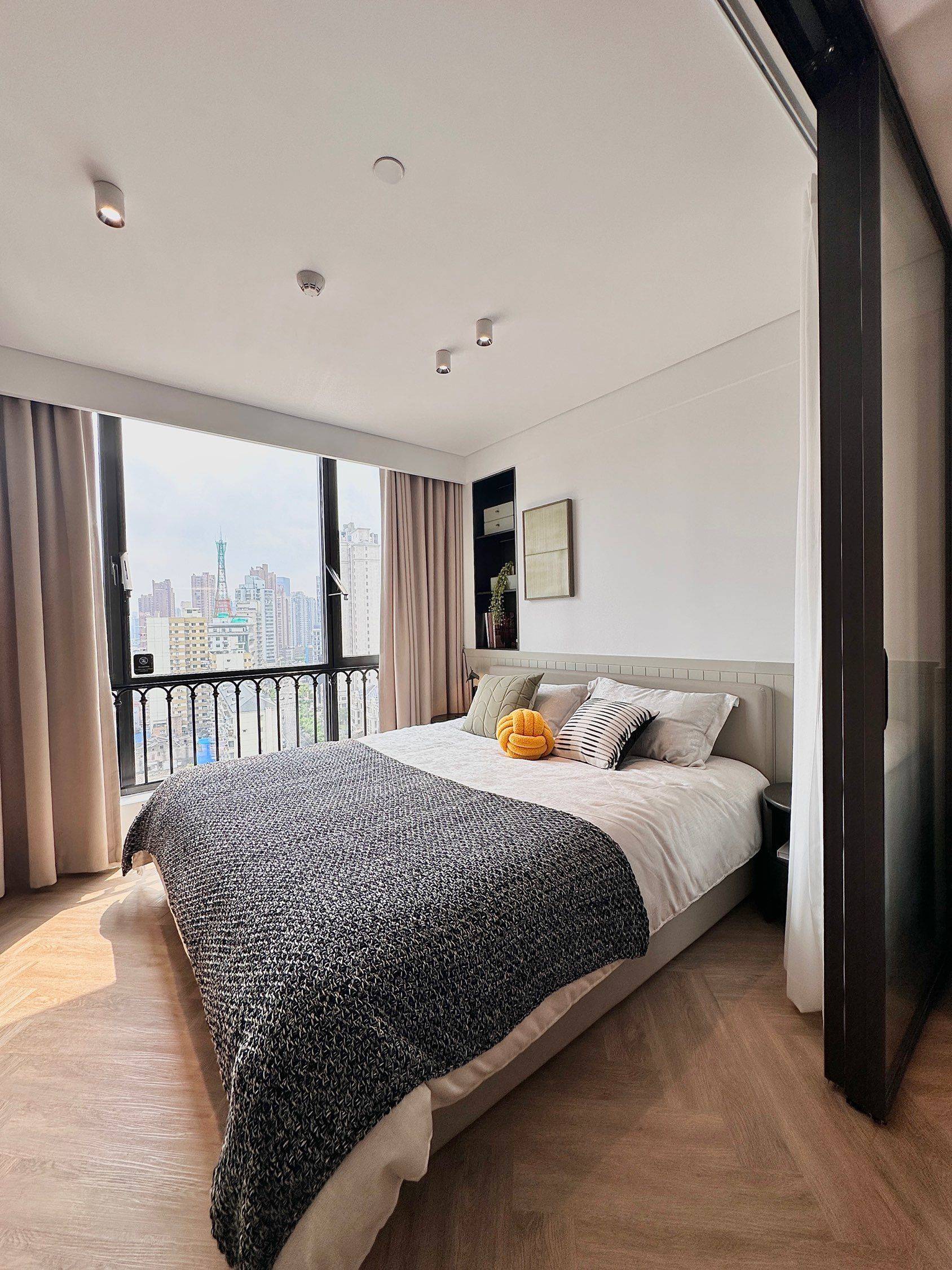 Shanghai-Jing‘An-Cozy Home,Clean&Comfy,No Gender Limit,Hustle & Bustle,“Friends”,Chilled,LGBTQ Friendly,Pet Friendly