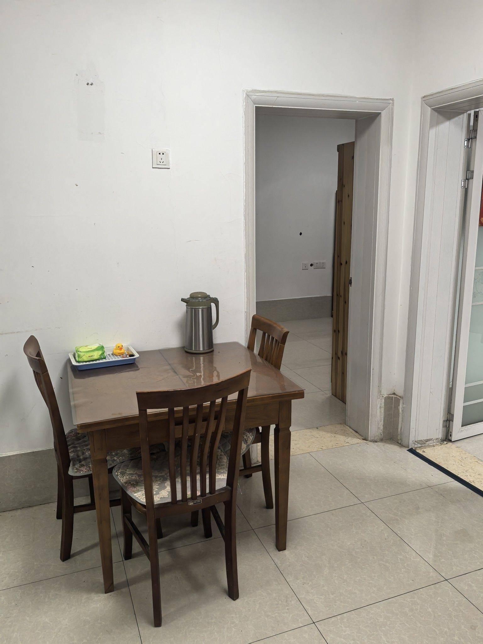 Nanjing-Gulou-Cozy Home,Clean&Comfy,No Gender Limit,Hustle & Bustle,“Friends”,LGBTQ Friendly