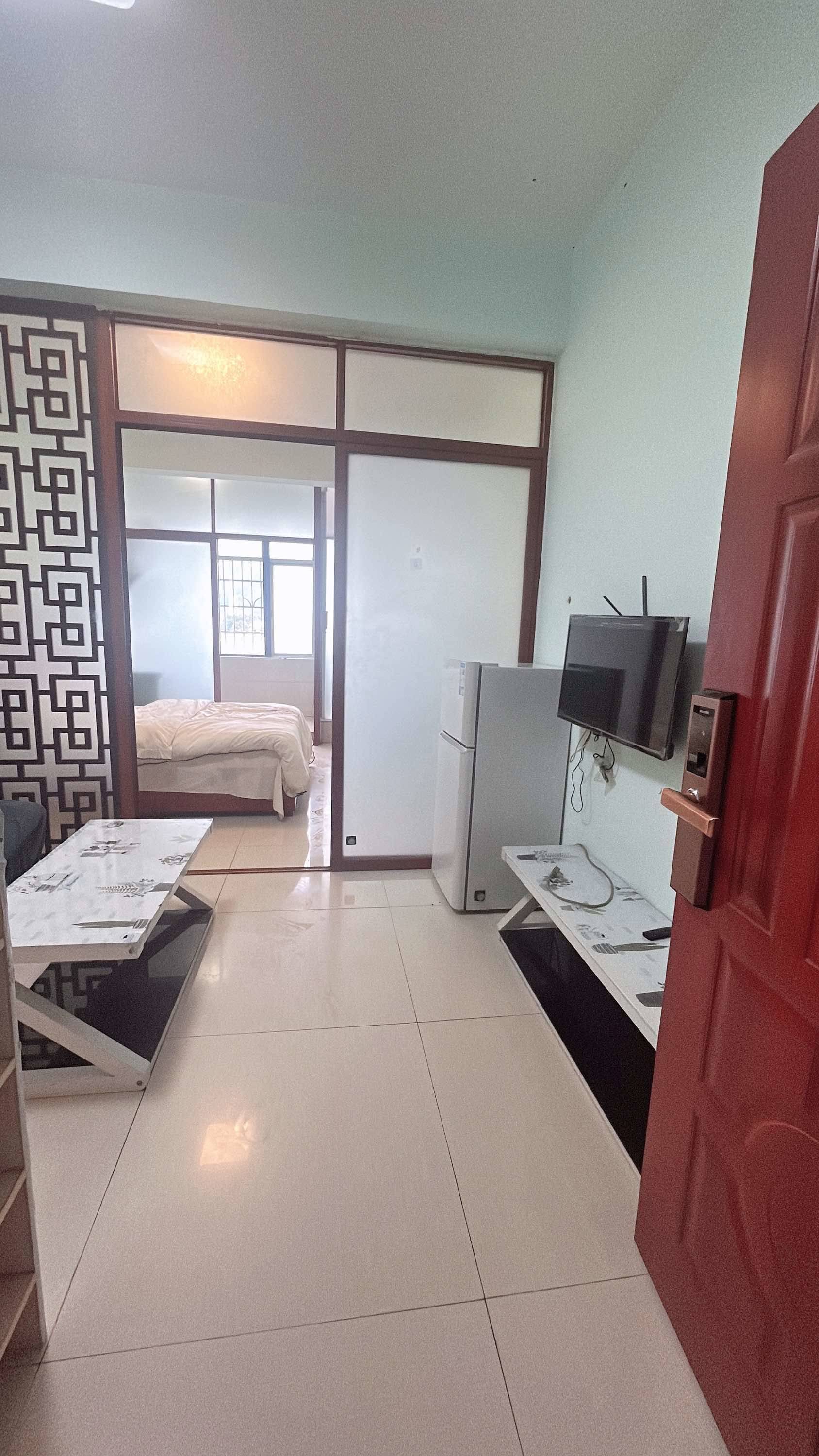 Guangzhou-Tianhe-Cozy Home,Clean&Comfy,No Gender Limit,Hustle & Bustle,“Friends”,Chilled,LGBTQ Friendly,Pet Friendly