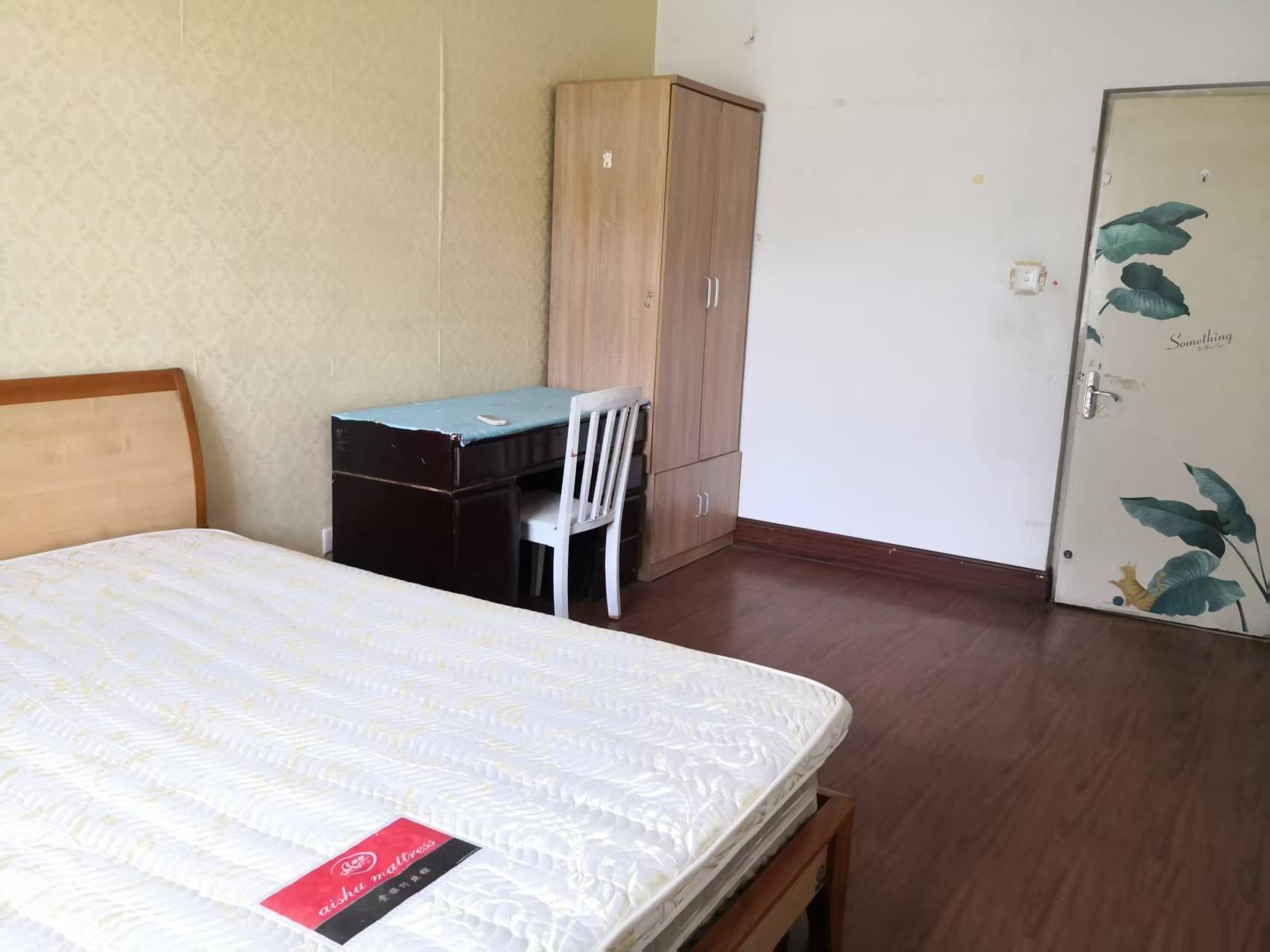Jinan-Licheng-Cozy Home,Clean&Comfy,No Gender Limit,Hustle & Bustle