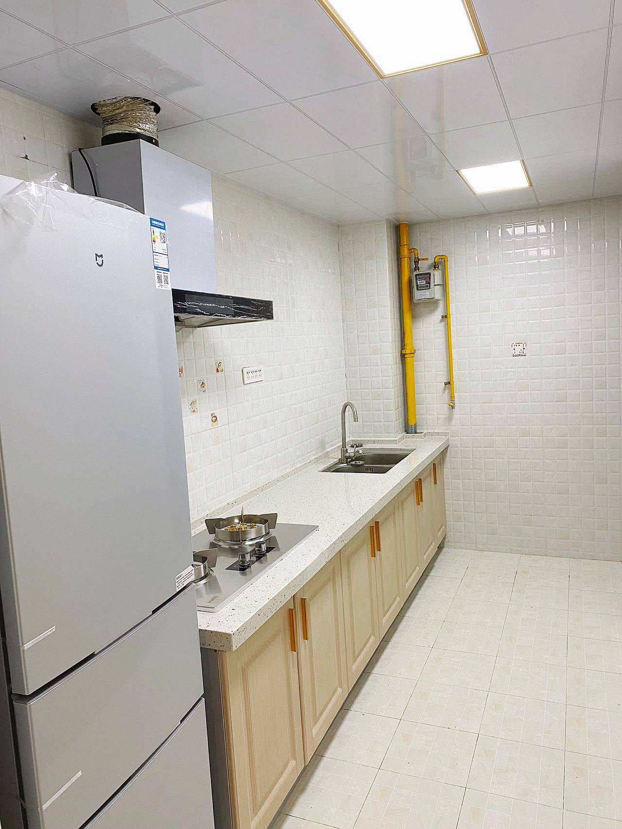 Kunming-Panlong-限女生,可短租月付,免费维修及公共卫生每周打扫,房东直租全包无其它费用,Pet Friendly,LGBTQ Friendly,Cozy Home,Clean&Comfy,Hustle & Bustle,“Friends”,Chilled