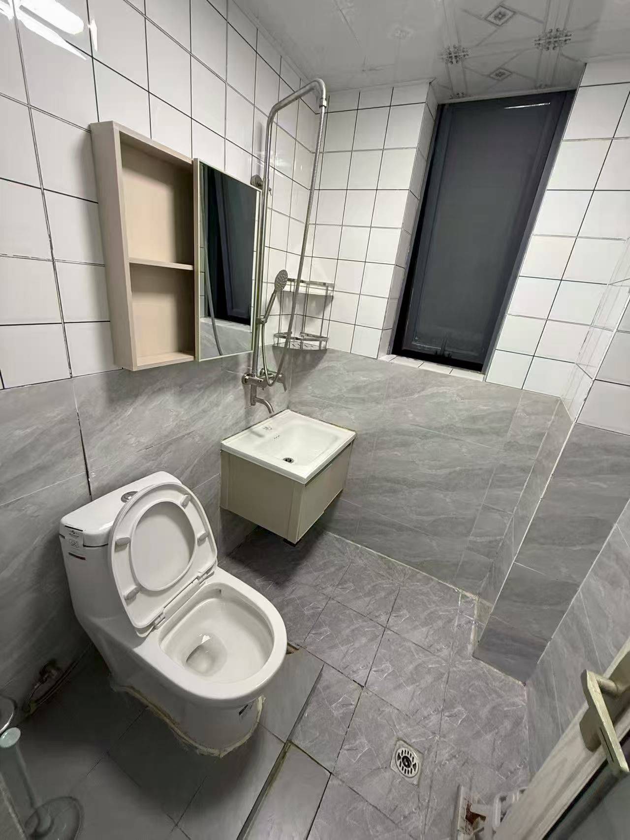 Chengdu-Shuangliu-Cozy Home,Clean&Comfy,No Gender Limit,Hustle & Bustle