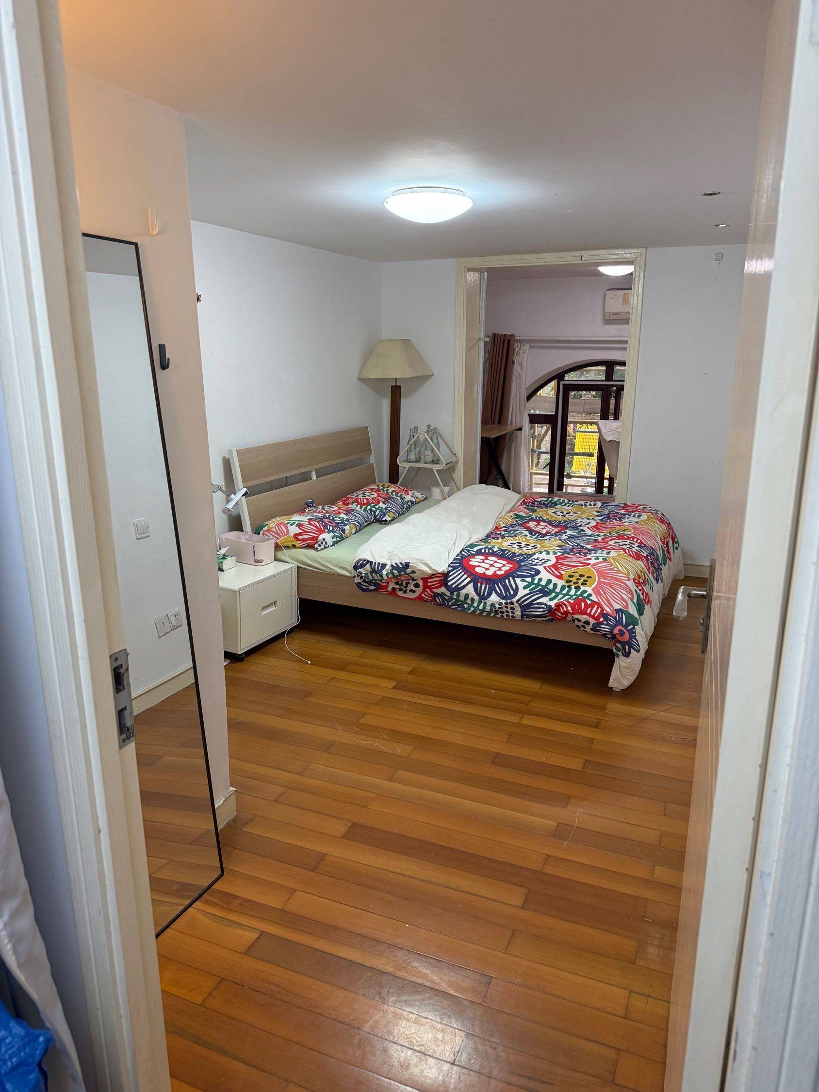 Shanghai-Jing‘An-200RMB/Night,Cozy Home,Clean&Comfy,No Gender Limit,Hustle & Bustle,“Friends”,Chilled,LGBTQ Friendly
