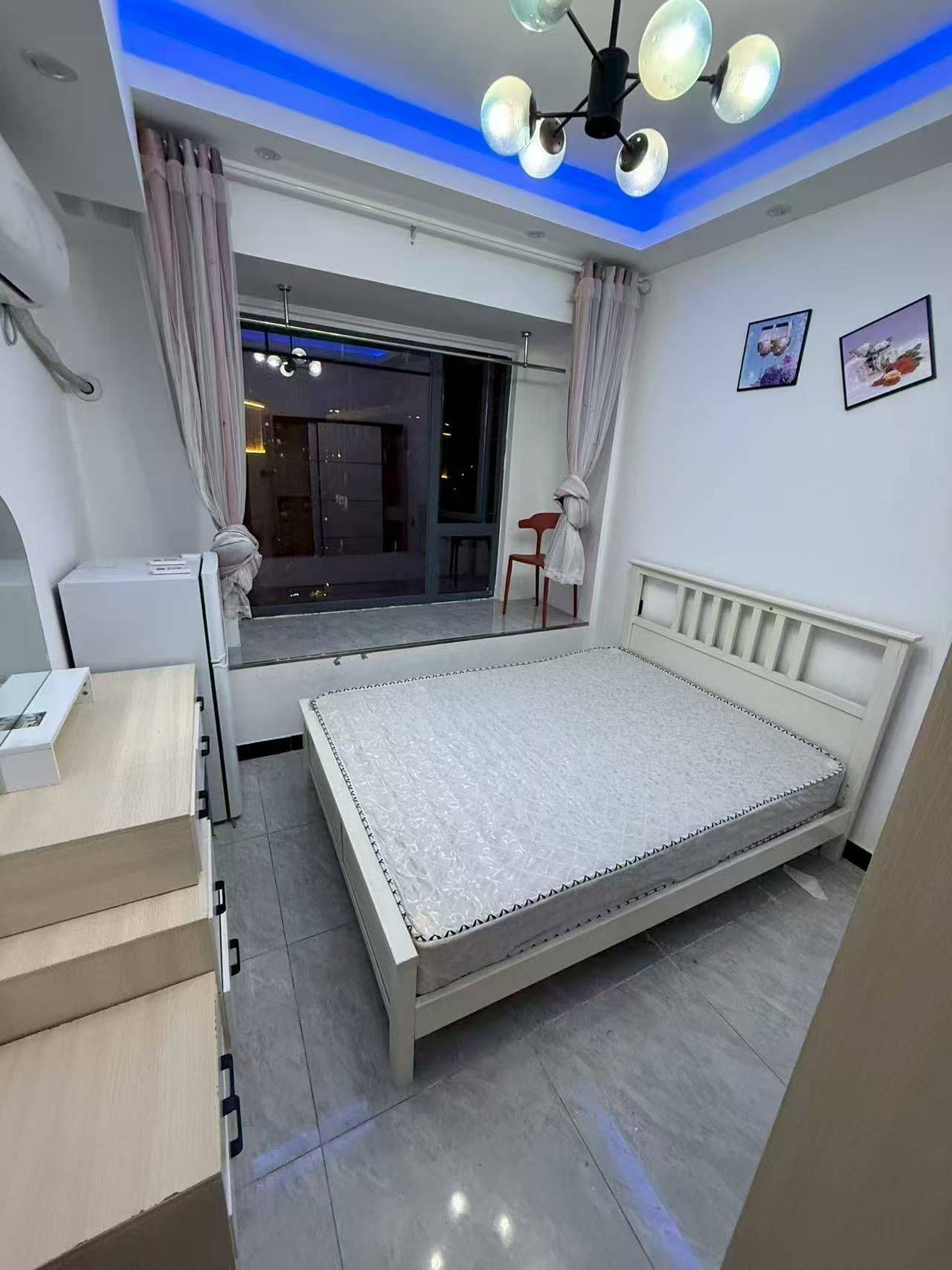 Chengdu-Shuangliu-Cozy Home,Clean&Comfy,No Gender Limit,Hustle & Bustle,Chilled