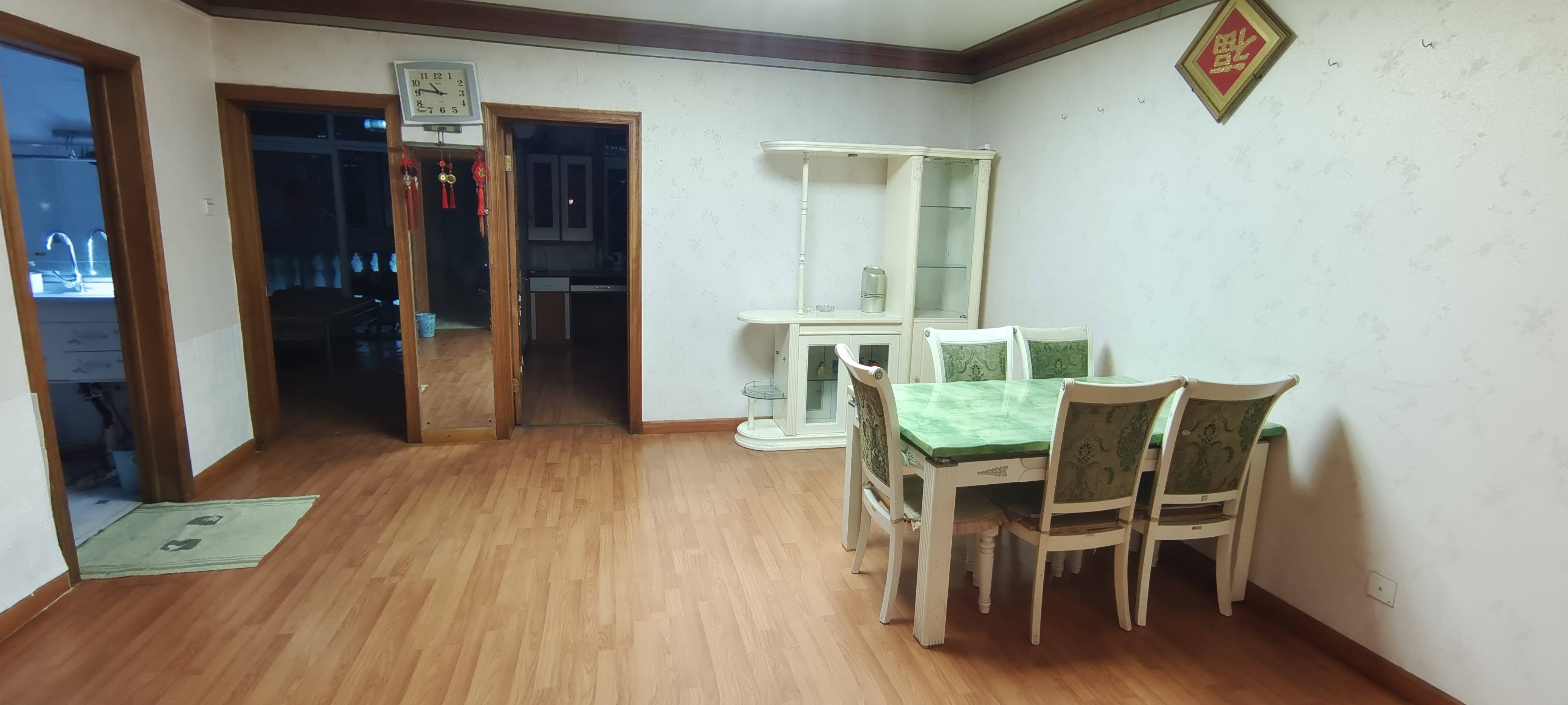 兔子不吃窝边草整租房源1