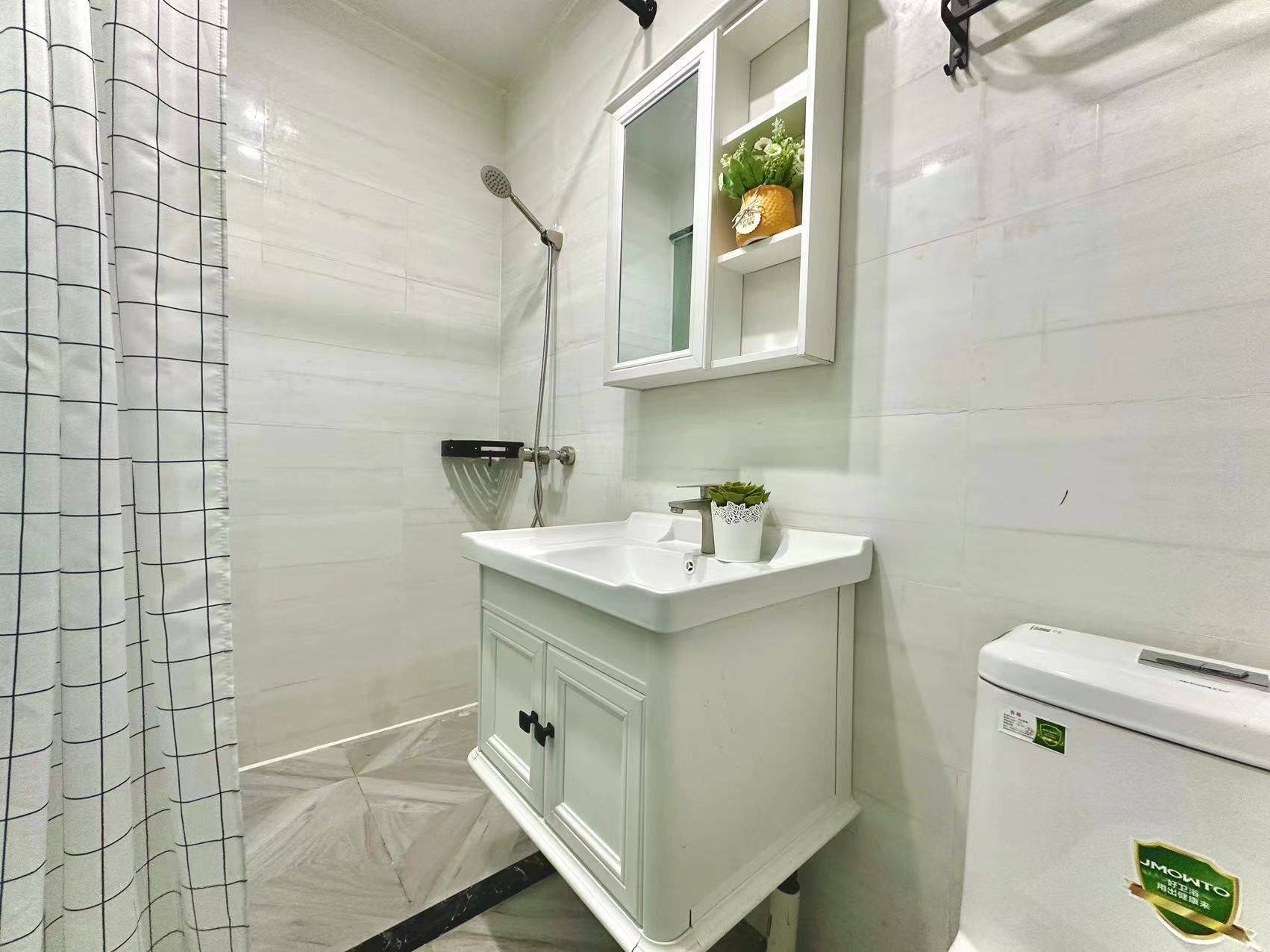 Shanghai-Pudong-12号线地铁,金京路地铁站,公寓直租,杨高北路地铁站,Pet Friendly,Cozy Home,Clean&Comfy