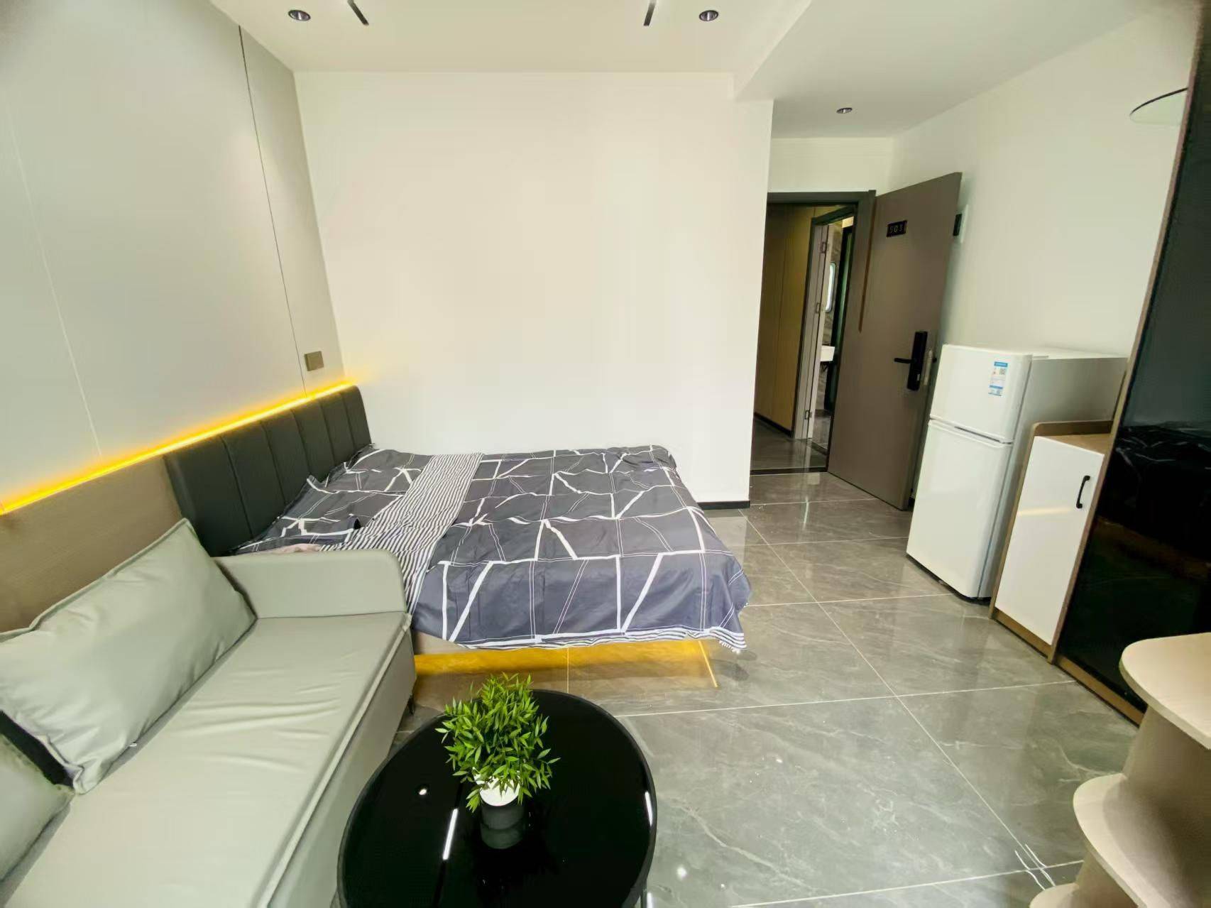 Shenzhen-BaoAn-Pet Friendly