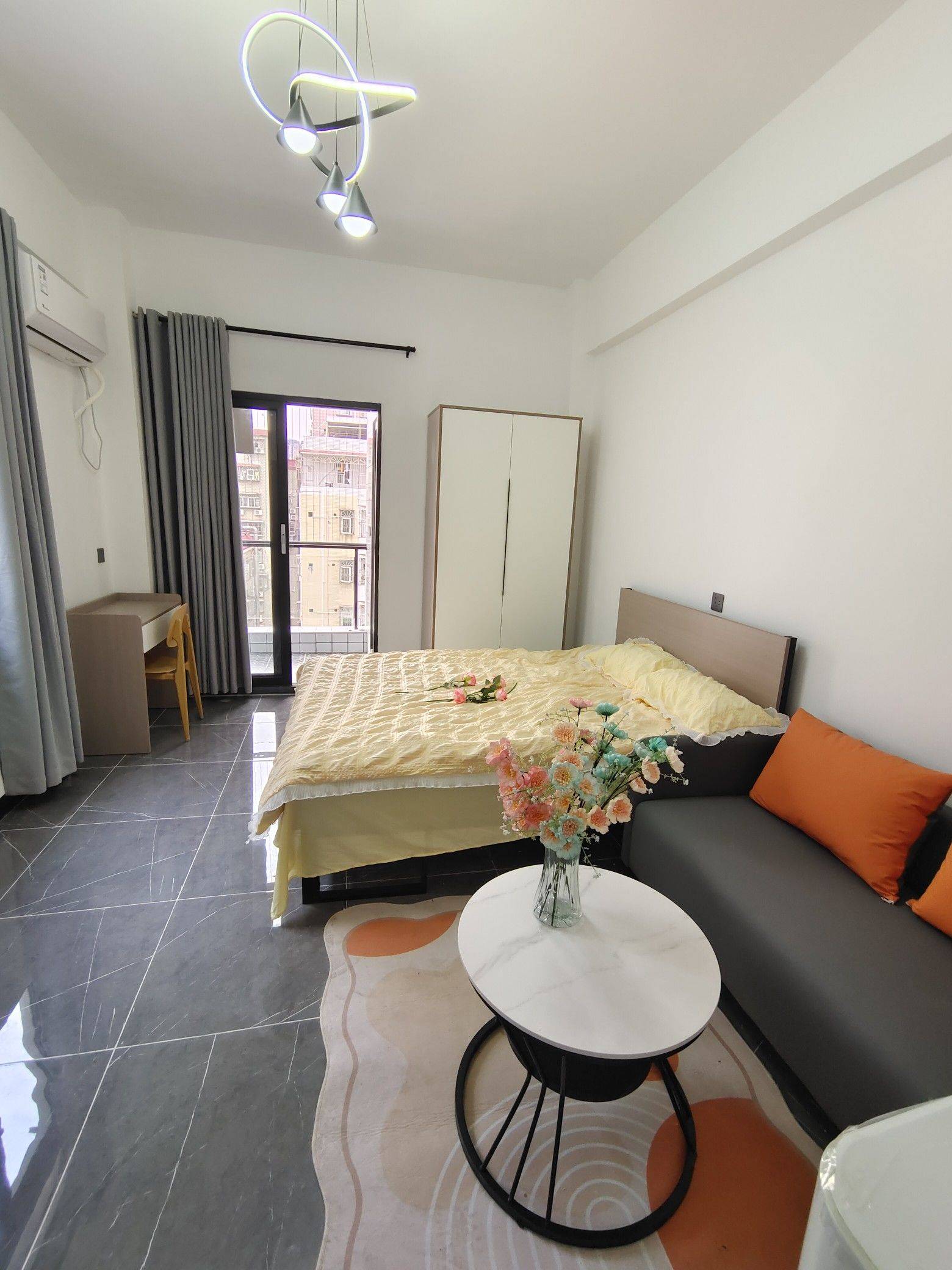 Shenzhen-BaoAn-Cozy Home,Clean&Comfy,No Gender Limit,Hustle & Bustle,“Friends”,Chilled,LGBTQ Friendly,Pet Friendly