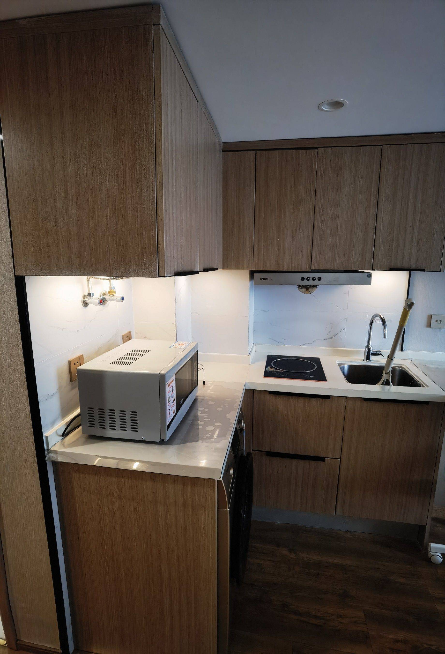 Nanjing-Jianye-Cozy Home,Clean&Comfy,No Gender Limit,Hustle & Bustle,“Friends”,Chilled,LGBTQ Friendly,Pet Friendly