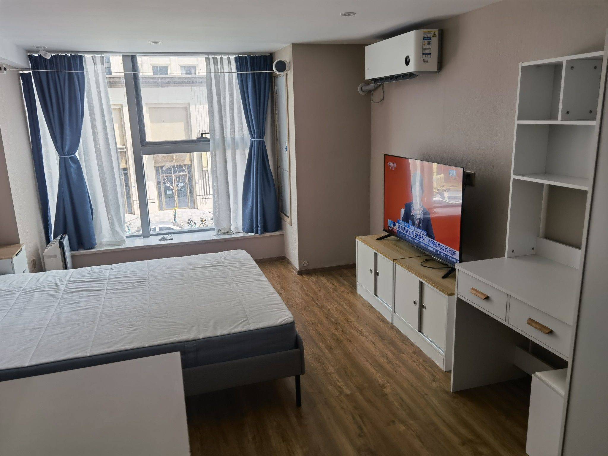 Nanjing-Jianye-Cozy Home,Clean&Comfy,No Gender Limit,Hustle & Bustle,“Friends”,Chilled,LGBTQ Friendly,Pet Friendly